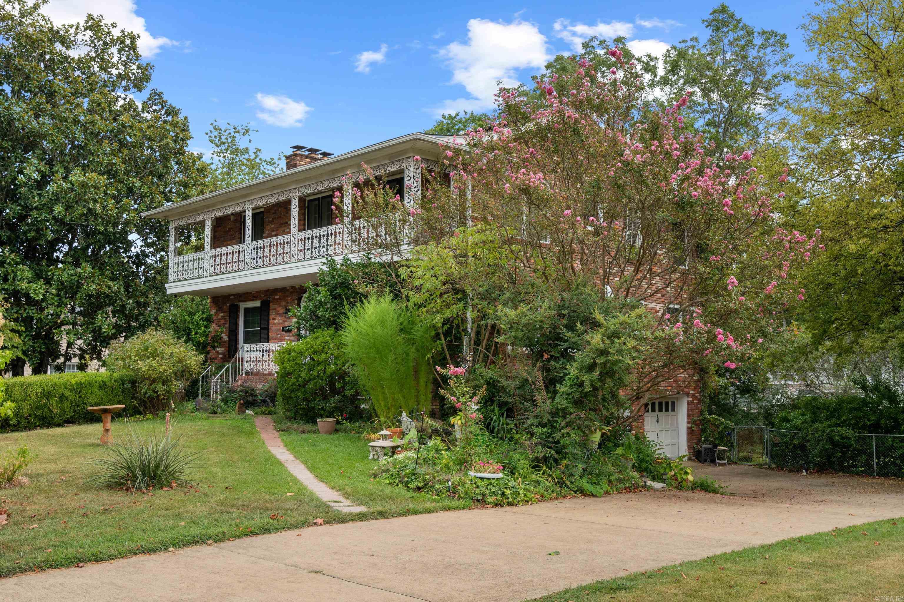TRIVISTA - Residential