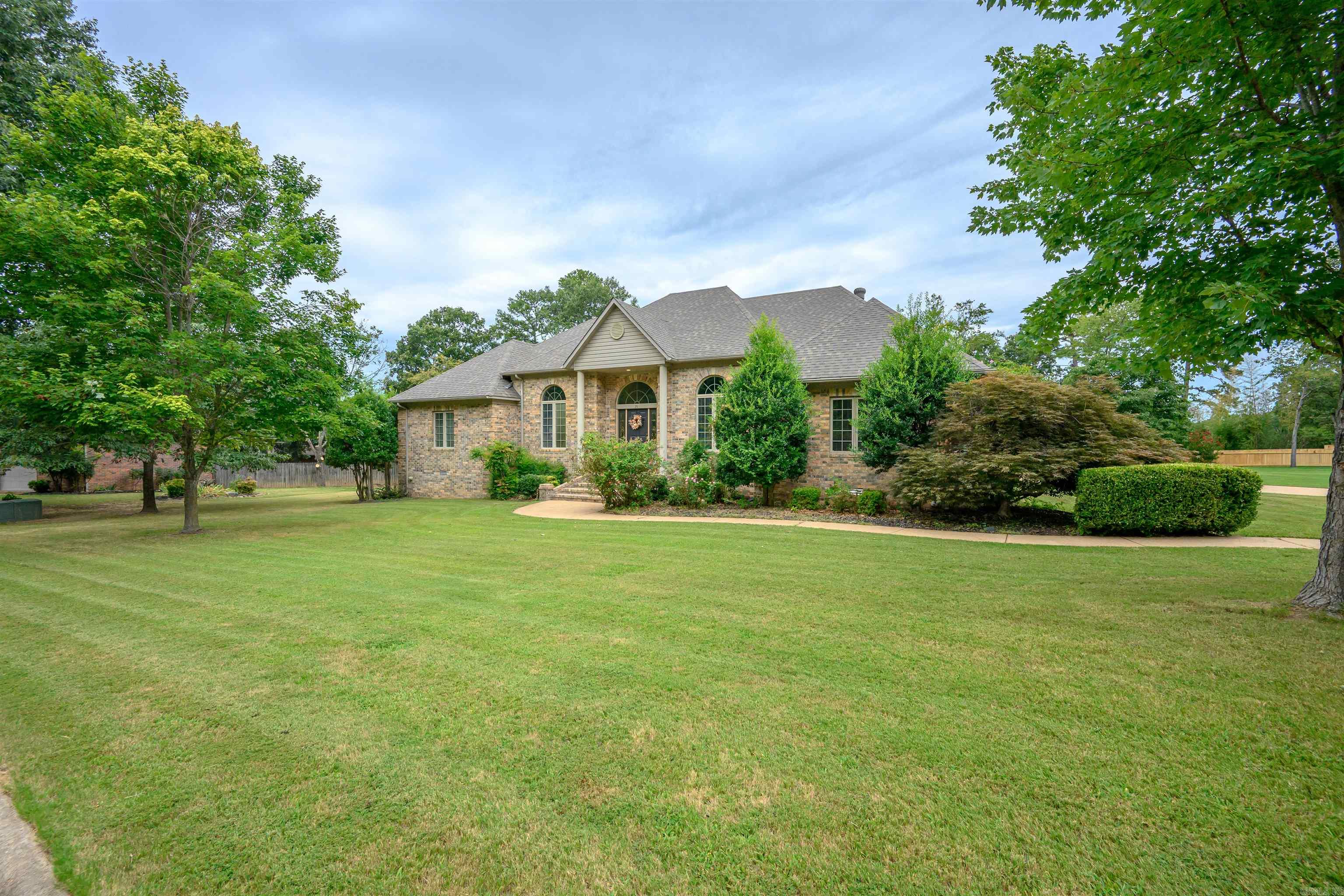 HIGHLAND WOODS - Residential