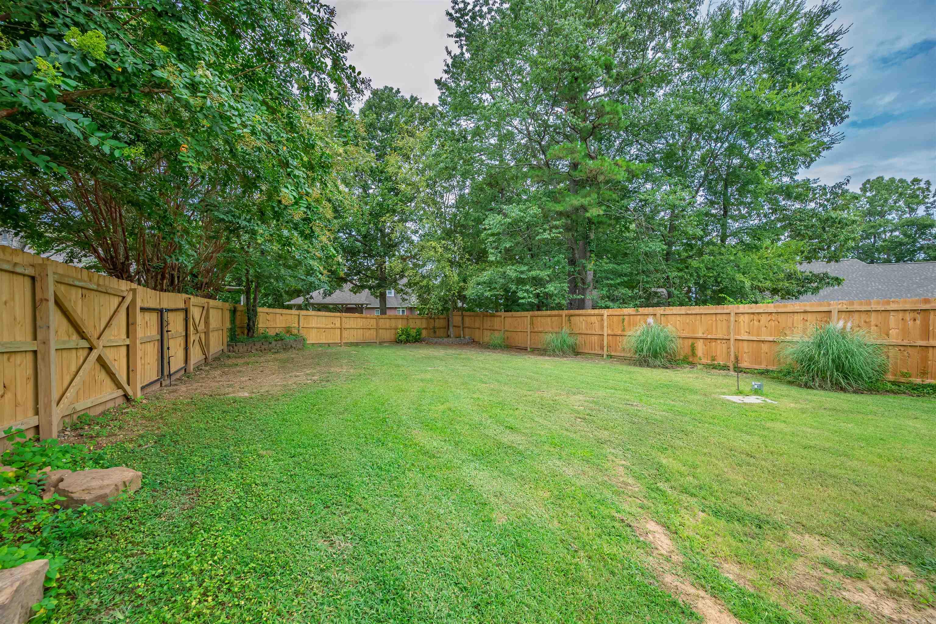 HIGHLAND WOODS - Residential