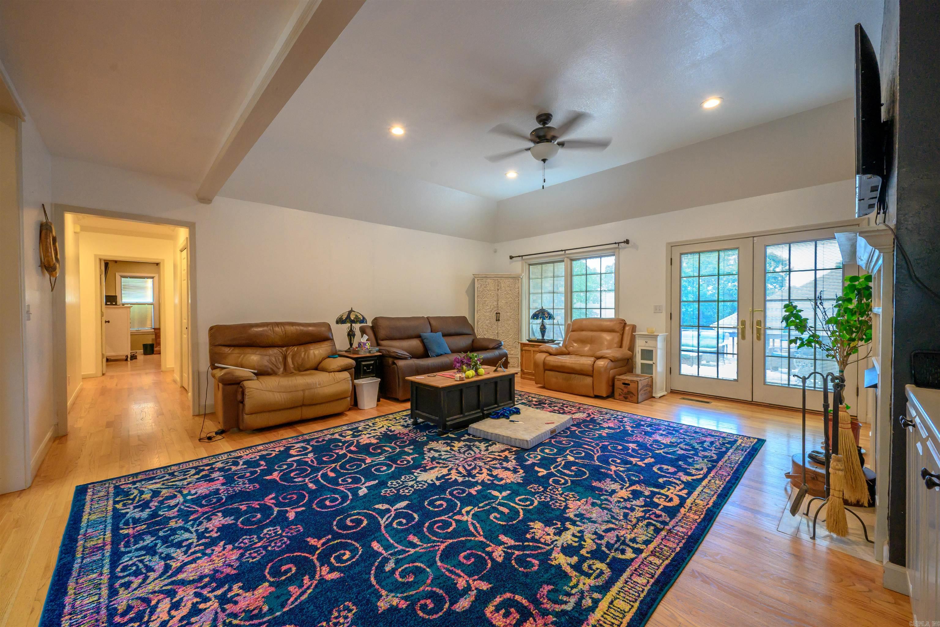 HIGHLAND WOODS - Residential
