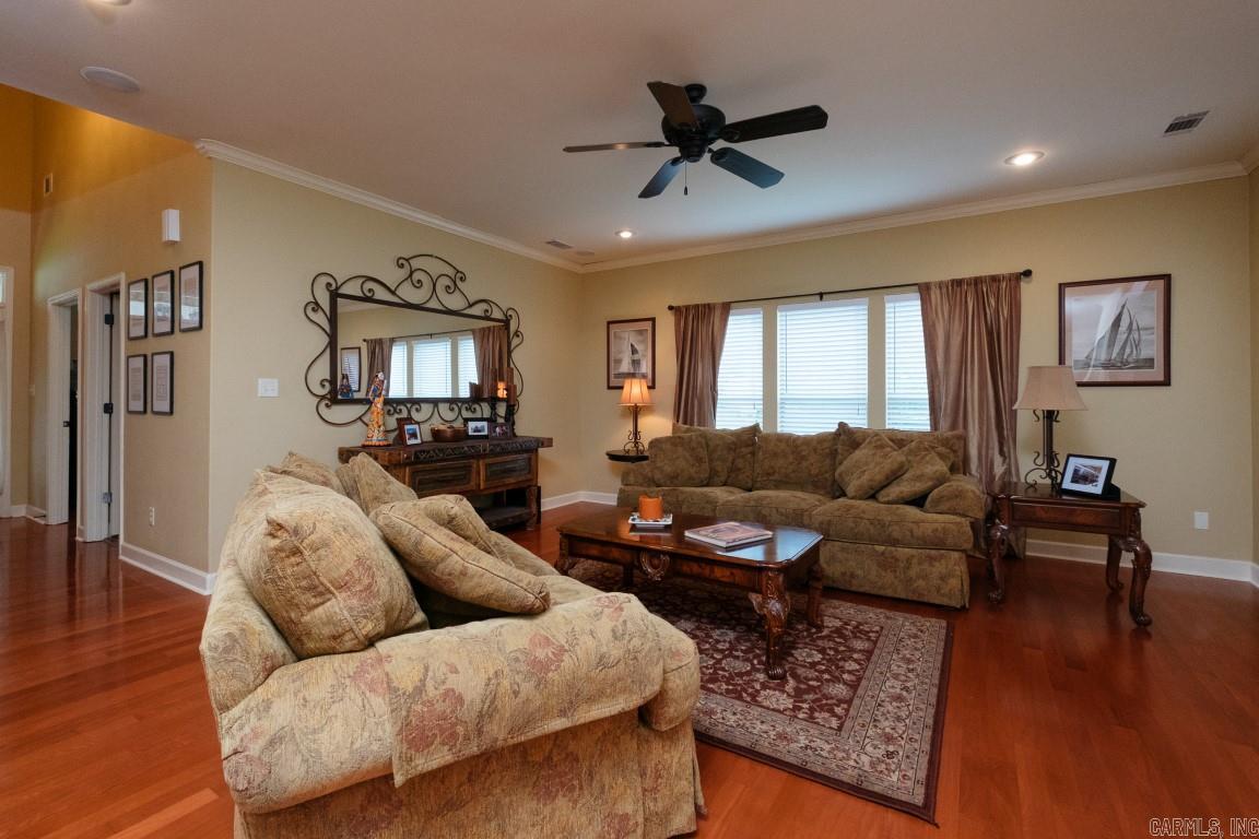WOODLANDS EDGE - Residential