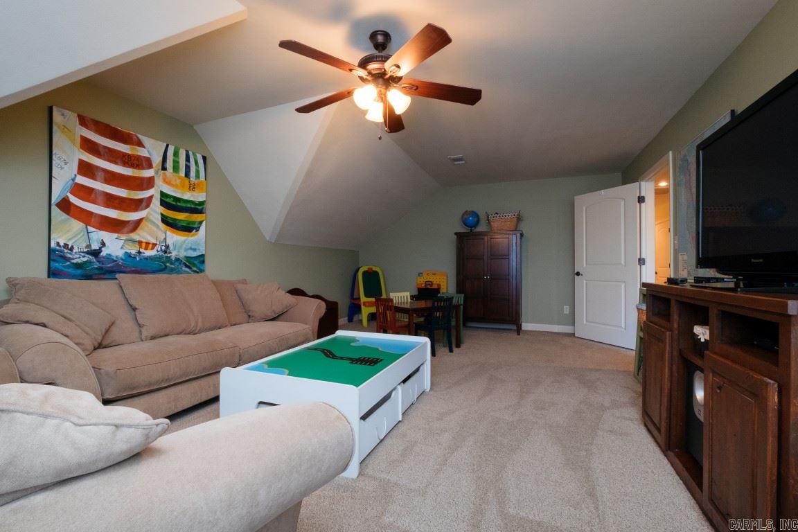 WOODLANDS EDGE - Residential
