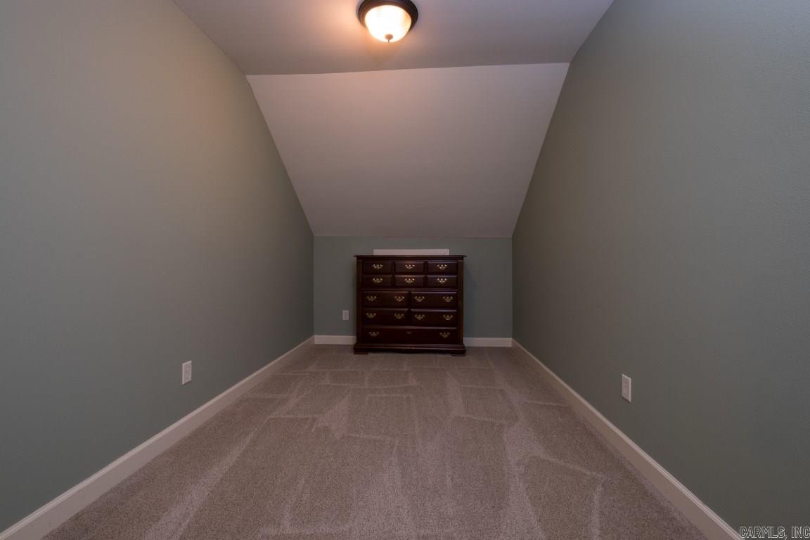 WOODLANDS EDGE - Residential