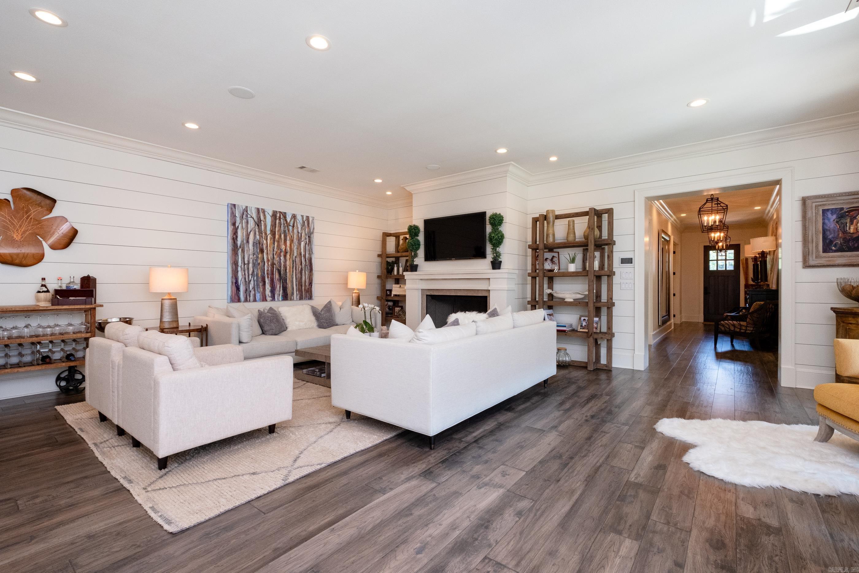 CHENAL VALLEY HALLEN COURT - Residential