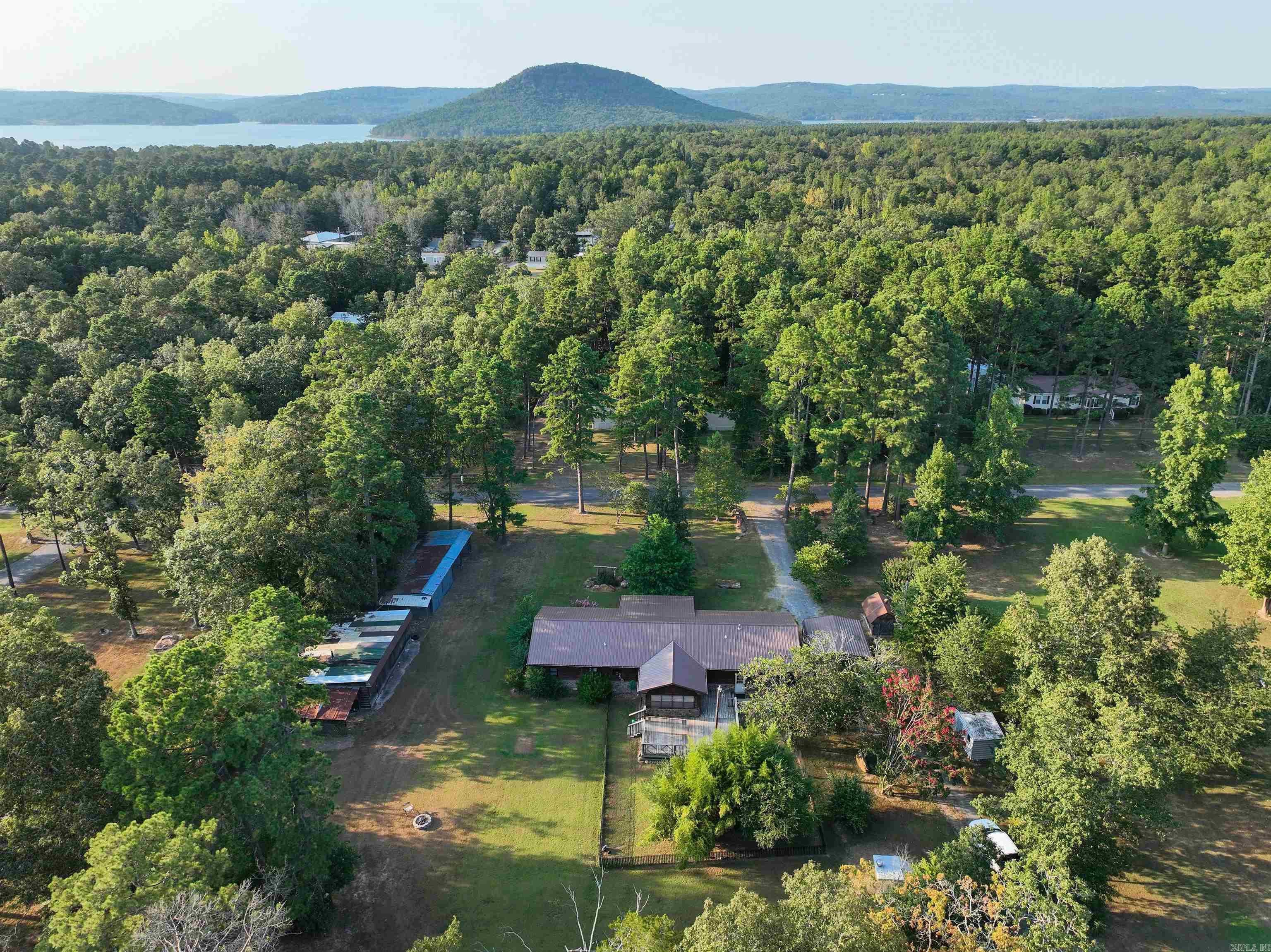 WOODY TRAIL - Residential