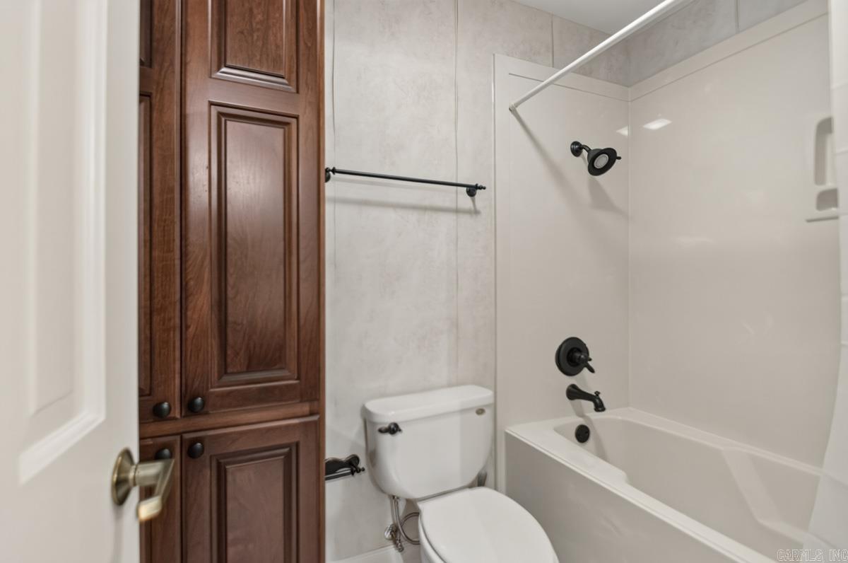 OVERBROOK - Residential