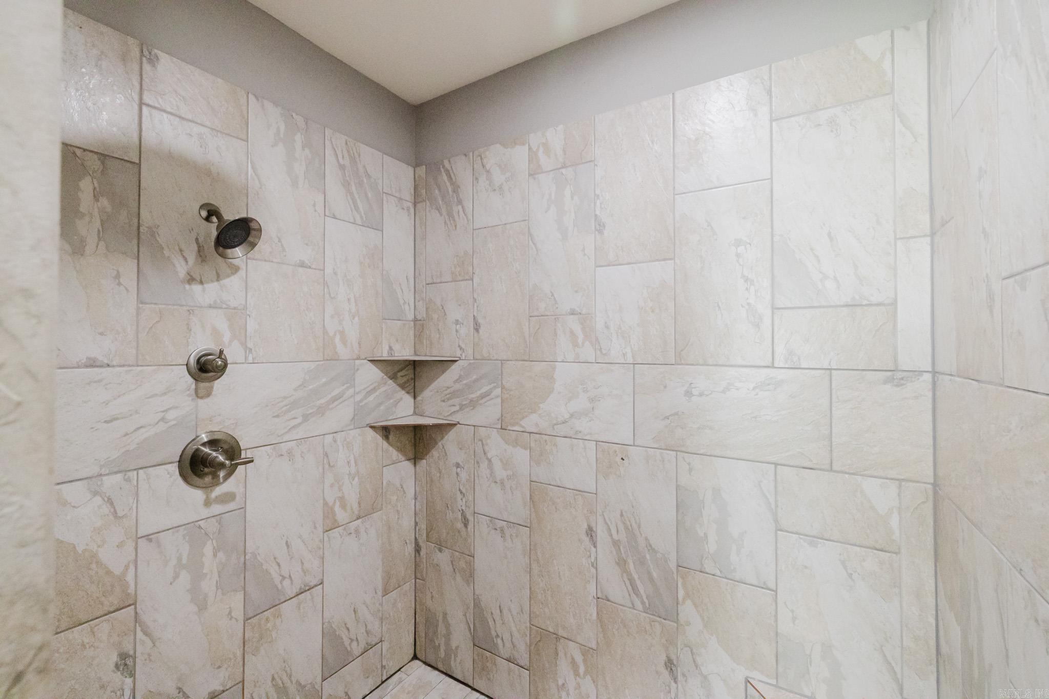 ANDRES PLACE - Residential