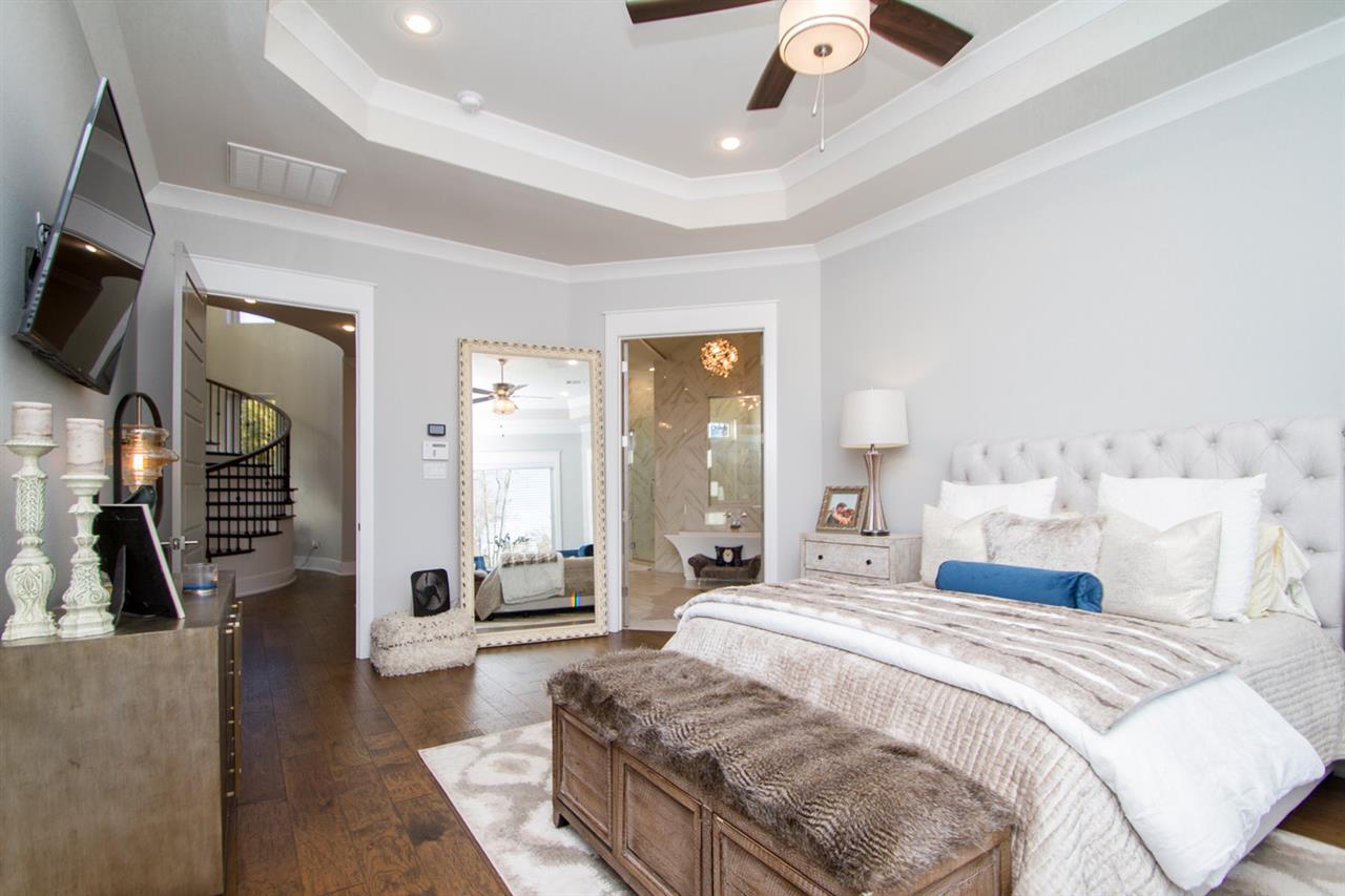 WEST LAKE VILLAGE - Residential