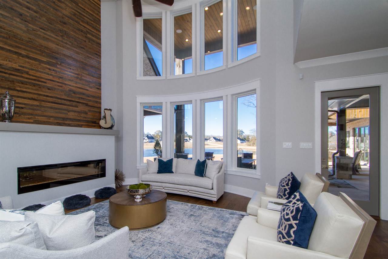 WEST LAKE VILLAGE - Residential