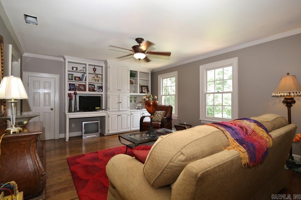 HICKORY HILLS - Residential