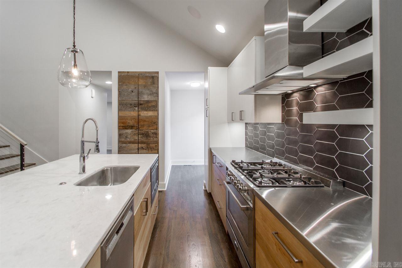 CAMMACK WOODS - Residential
