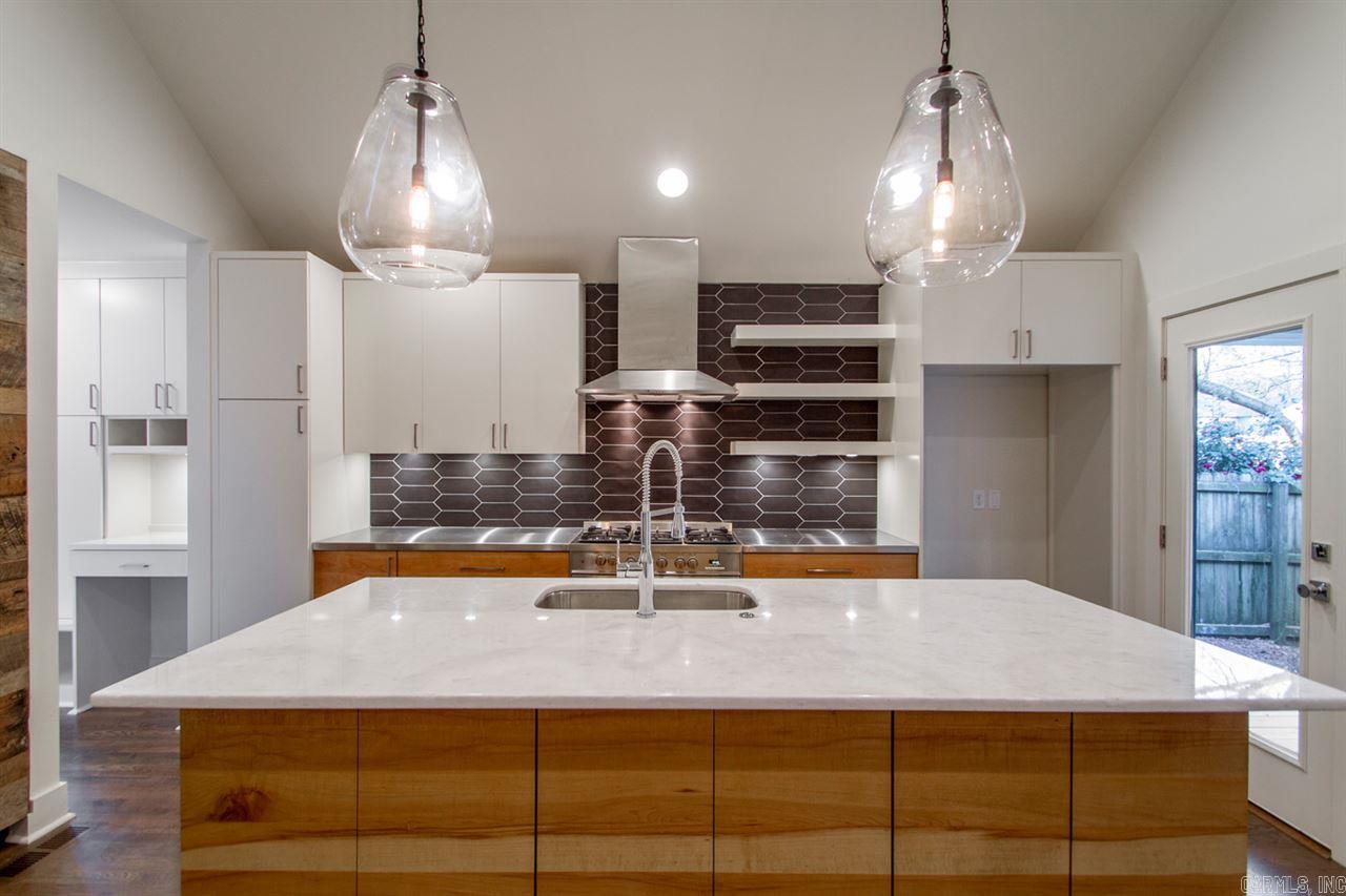 CAMMACK WOODS - Residential
