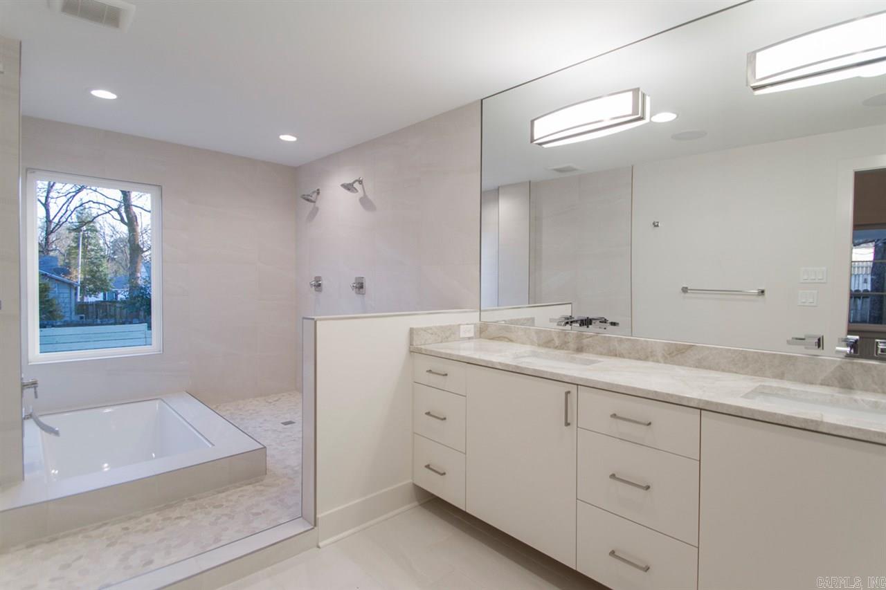 CAMMACK WOODS - Residential
