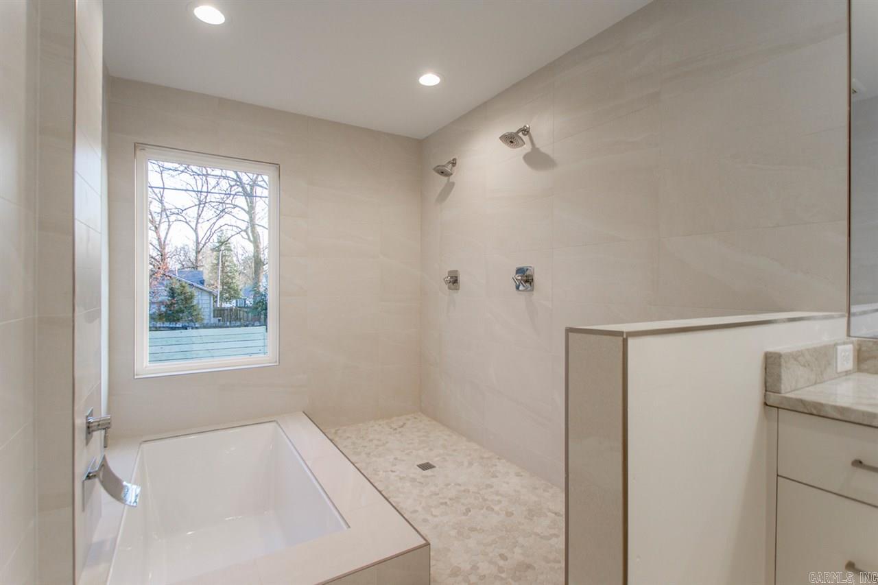 CAMMACK WOODS - Residential