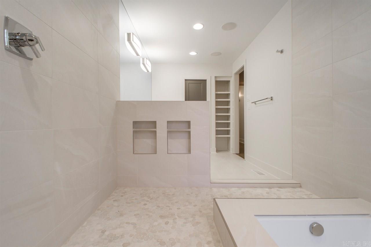 CAMMACK WOODS - Residential