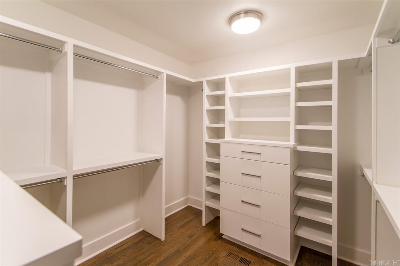 CAMMACK WOODS - Residential