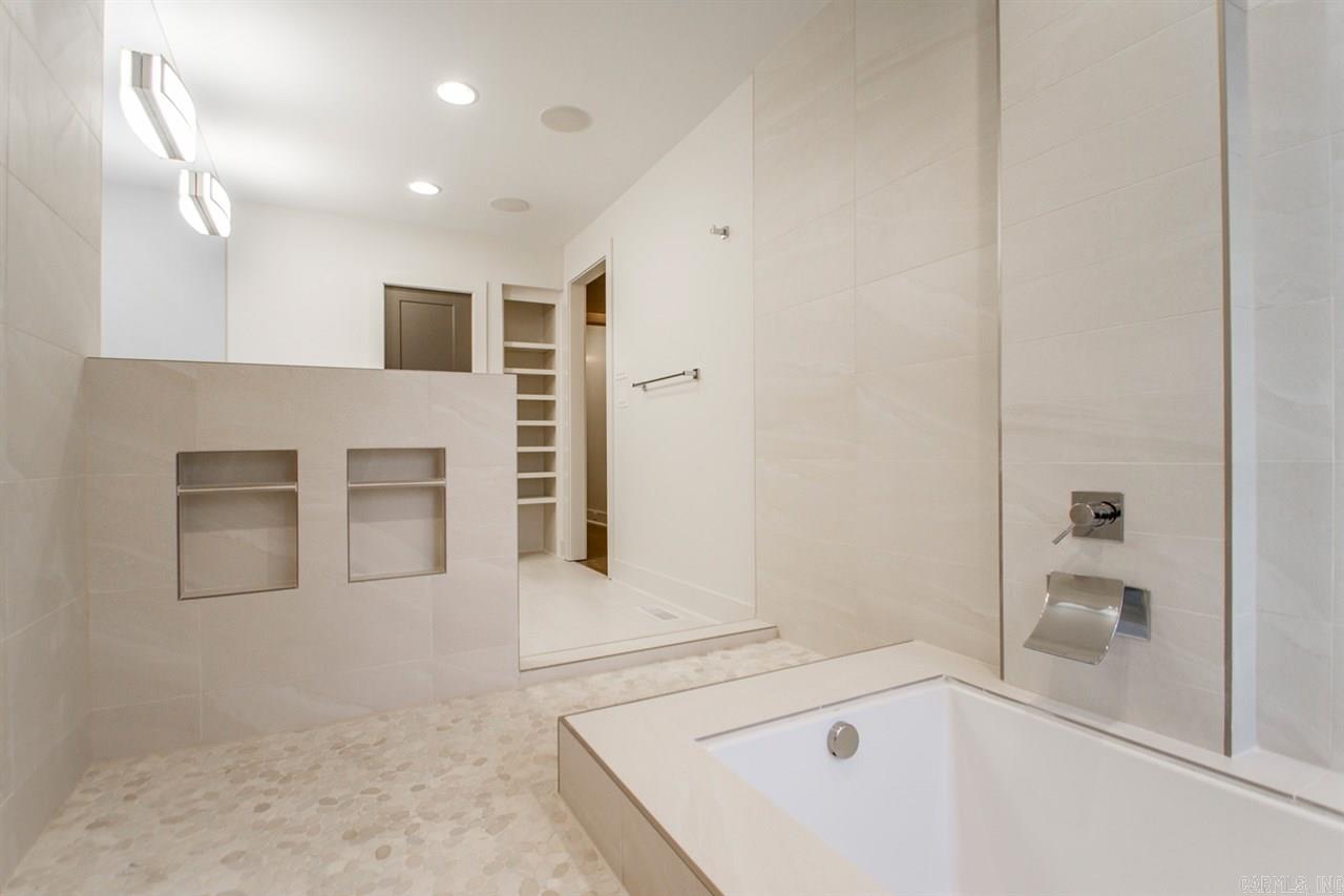 CAMMACK WOODS - Residential