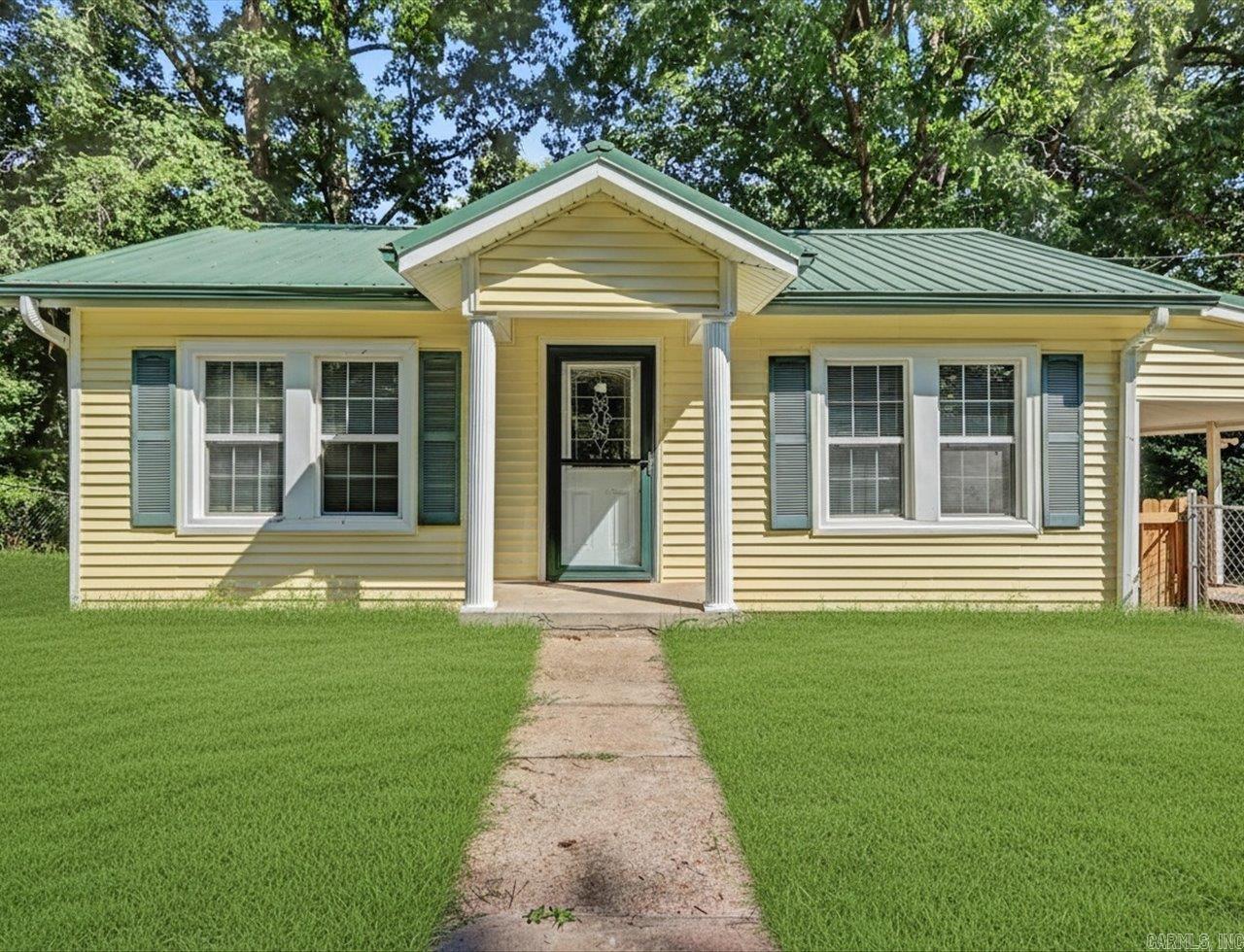CATHERINE HEIGHTS - IN - Residential