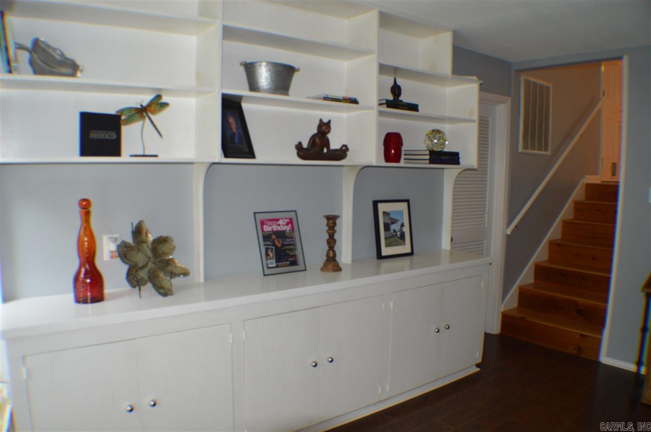 INDIAN HILLS - Residential