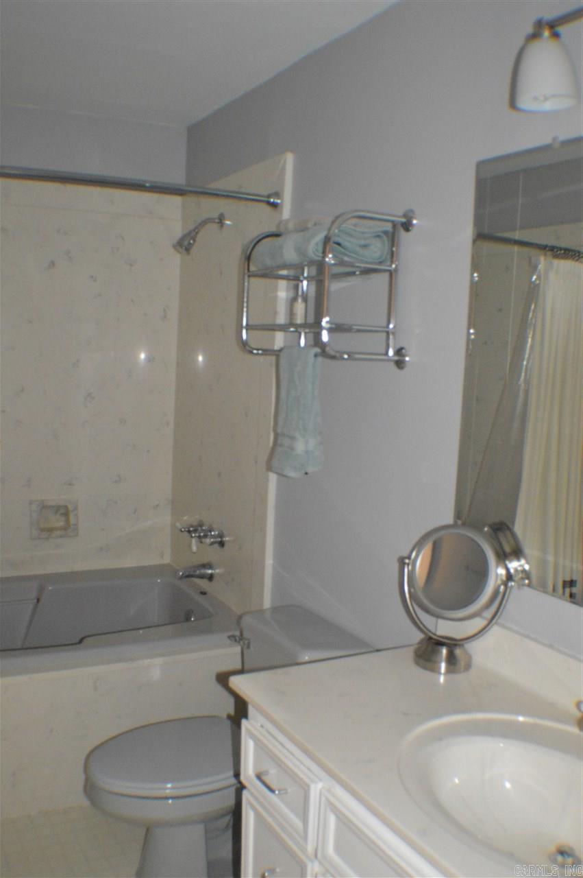 INDIAN HILLS - Residential