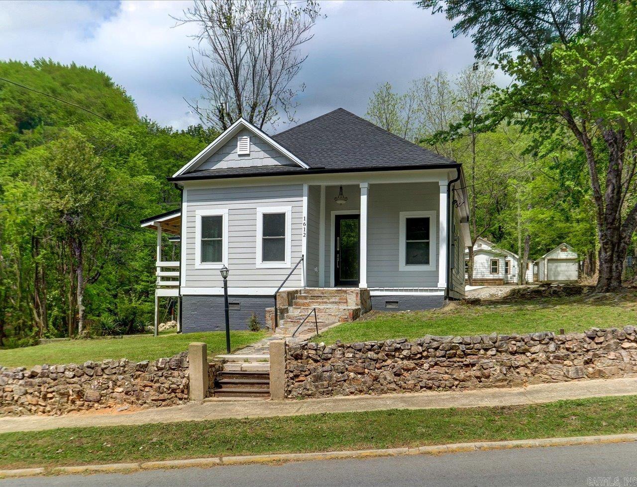 WEST END HIGHLAND - Residential
