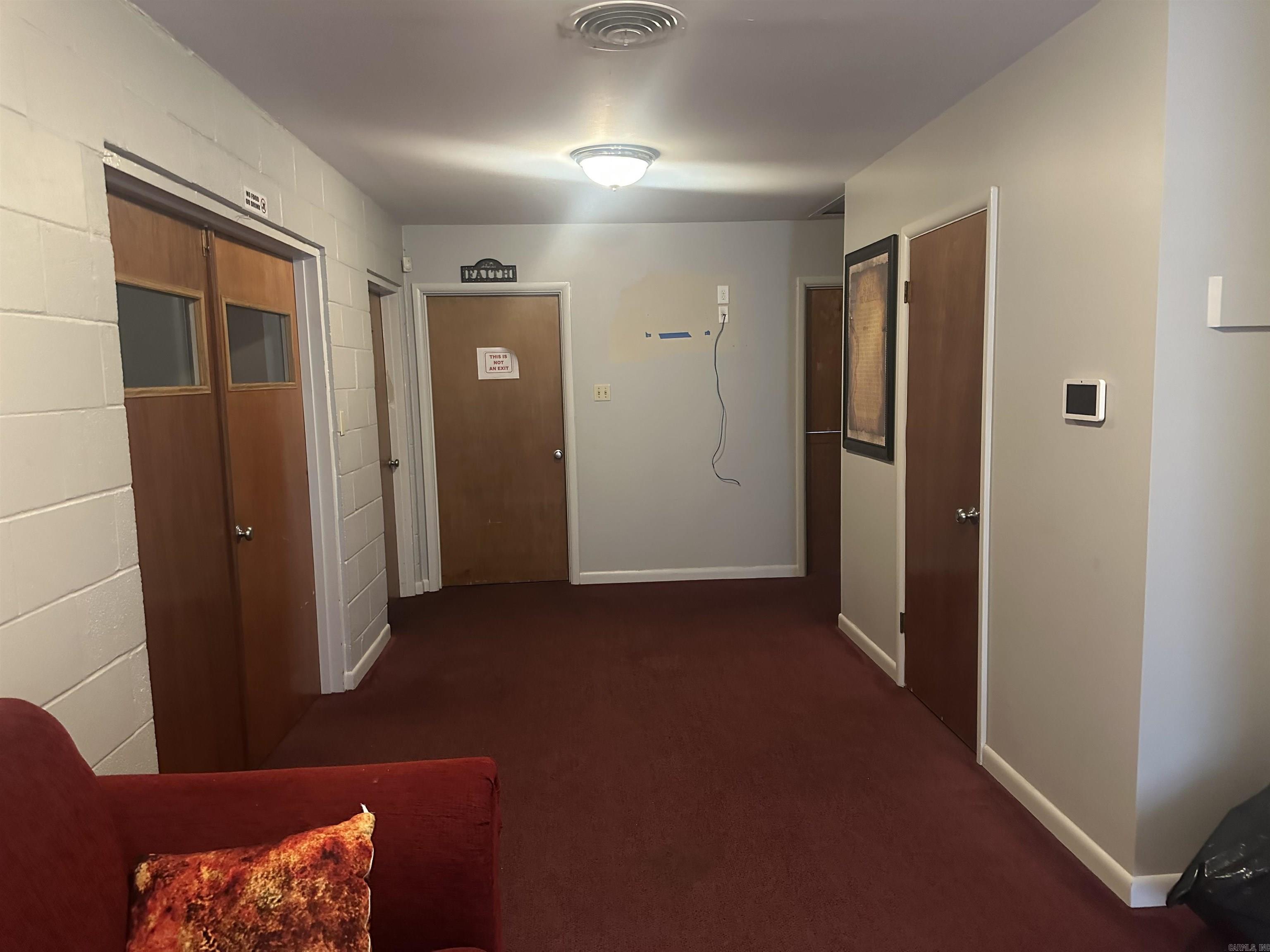 Bellevue L1 - Commercial Sale