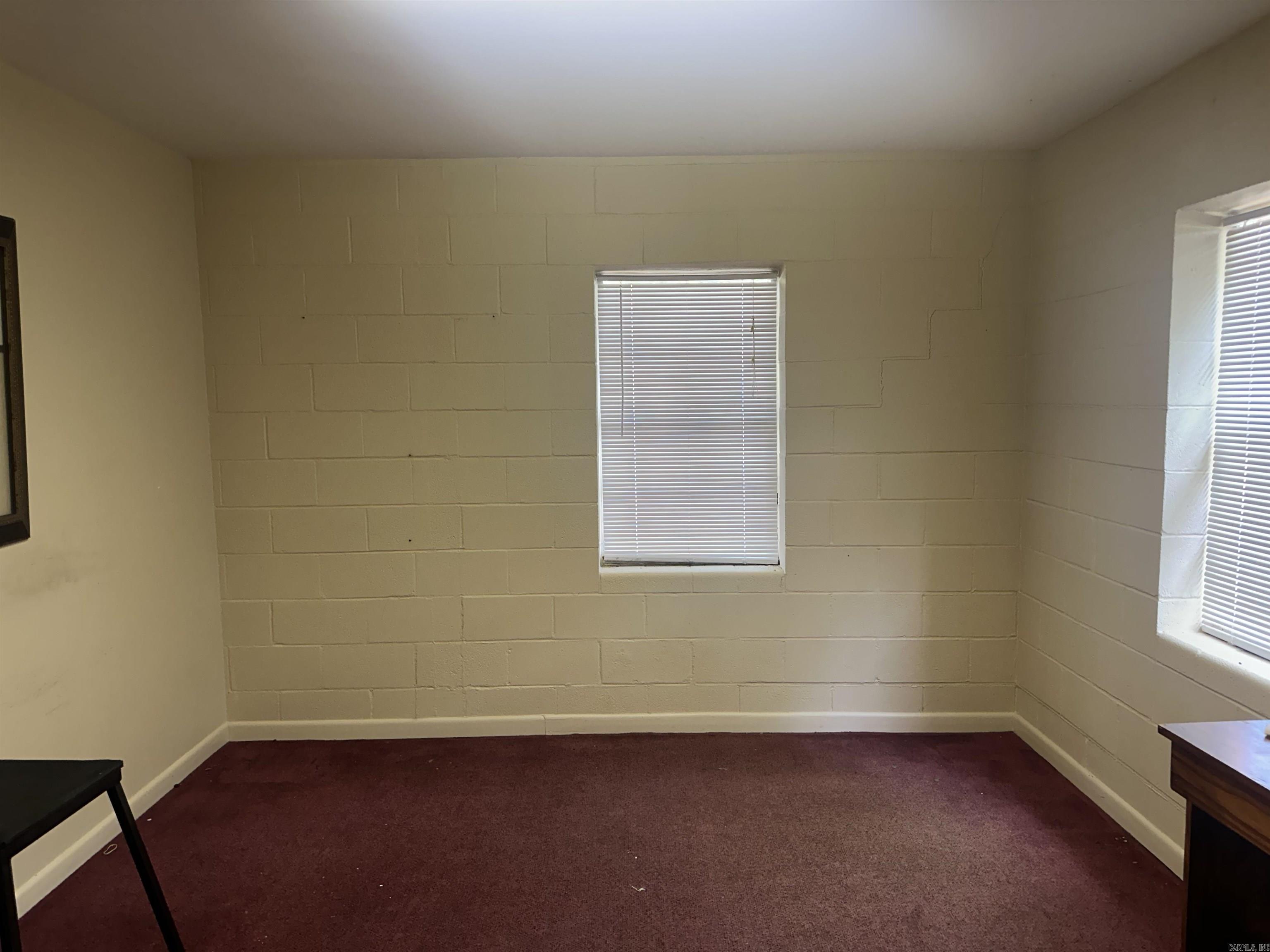 Bellevue L1 - Commercial Sale