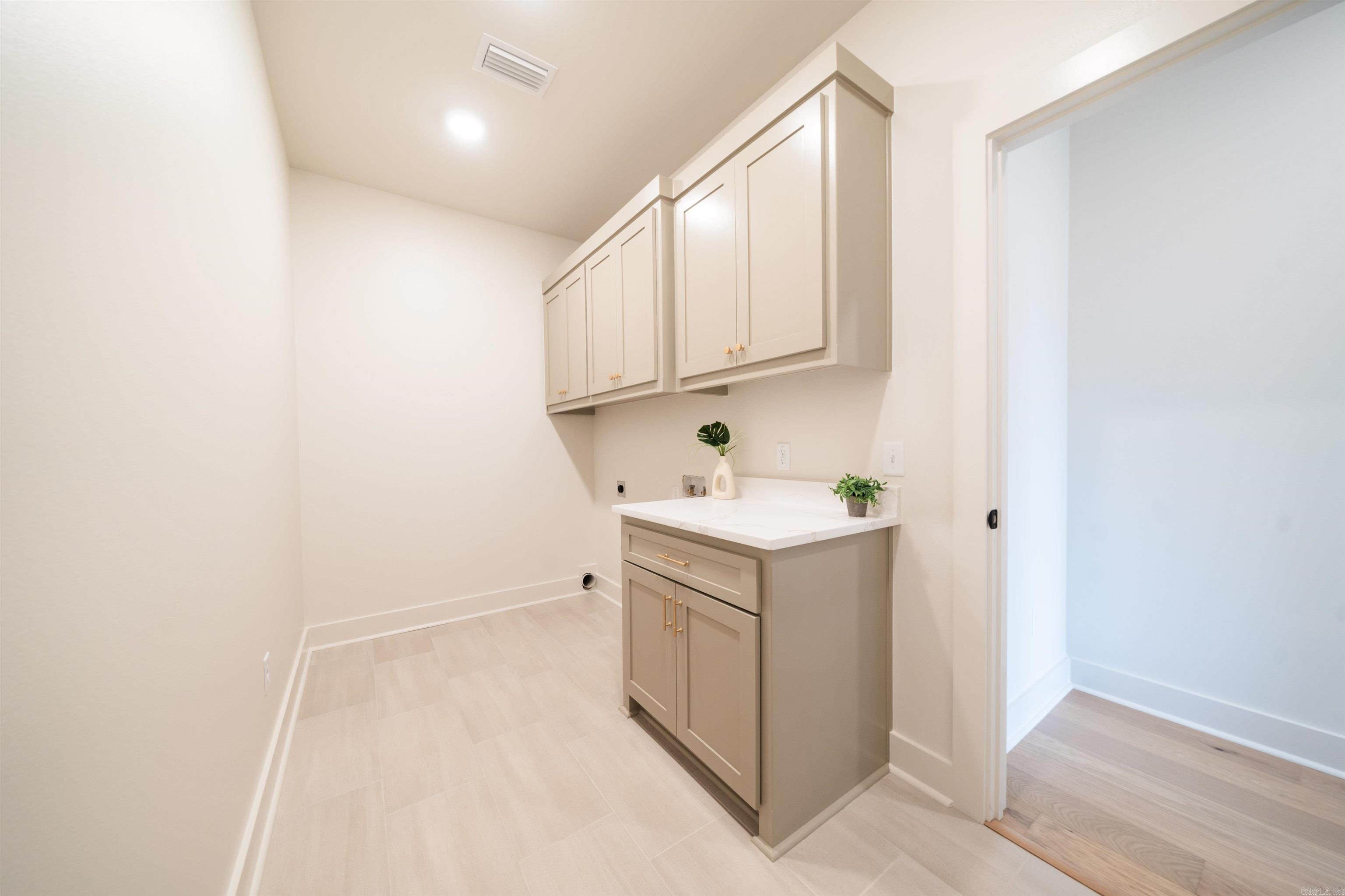 RIDGEVIEW - Residential