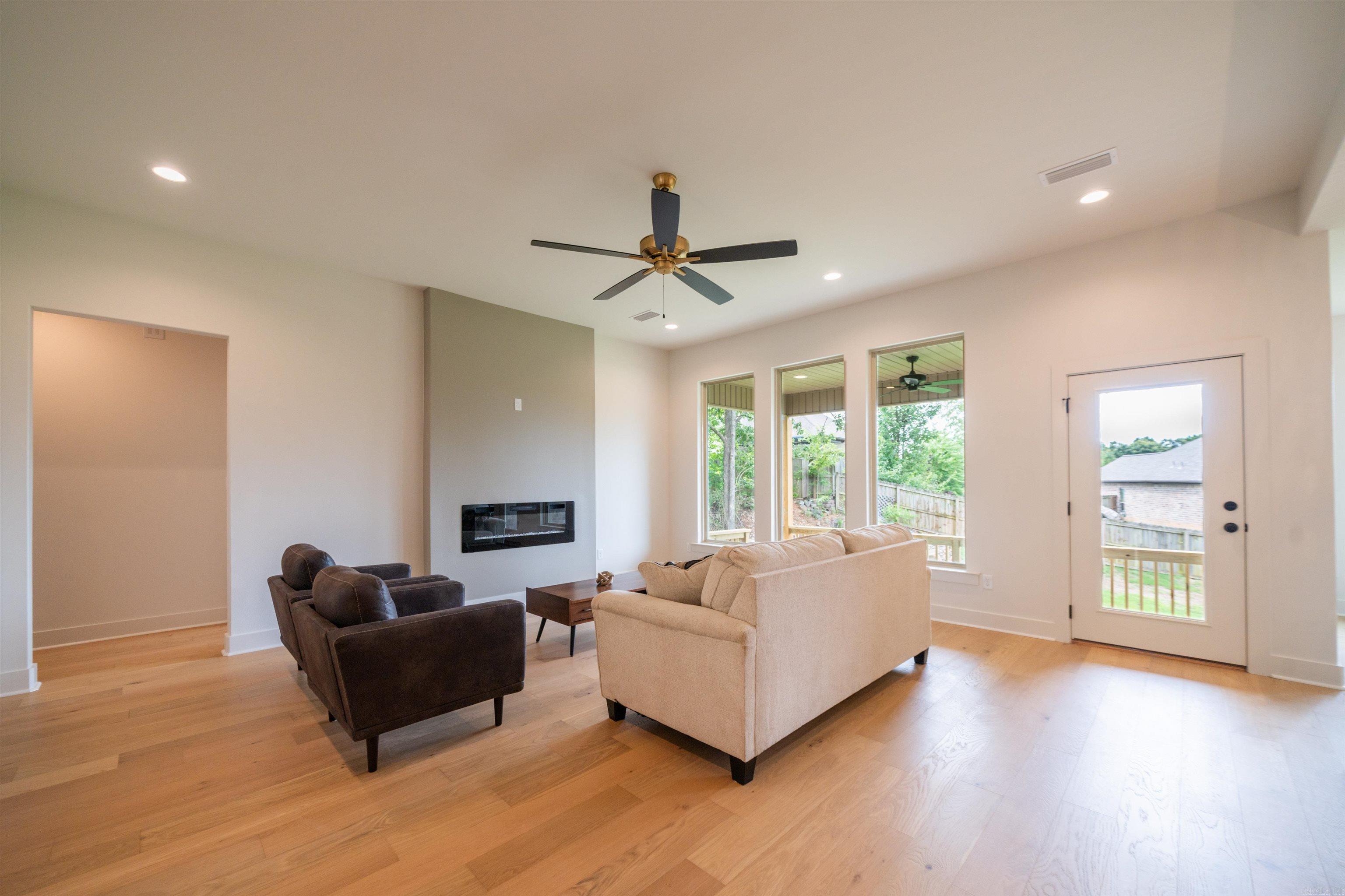 RIDGEVIEW - Residential