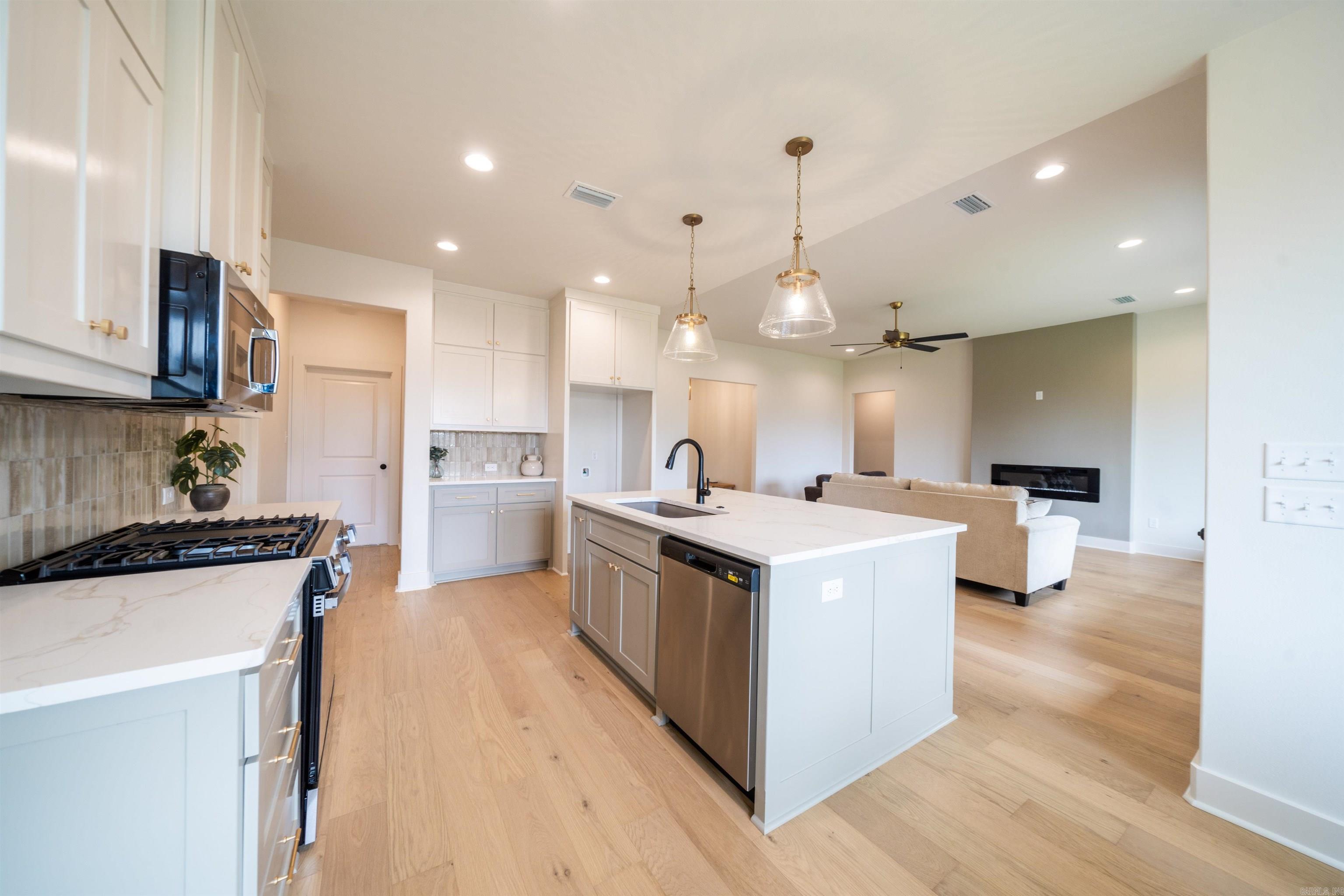 RIDGEVIEW - Residential