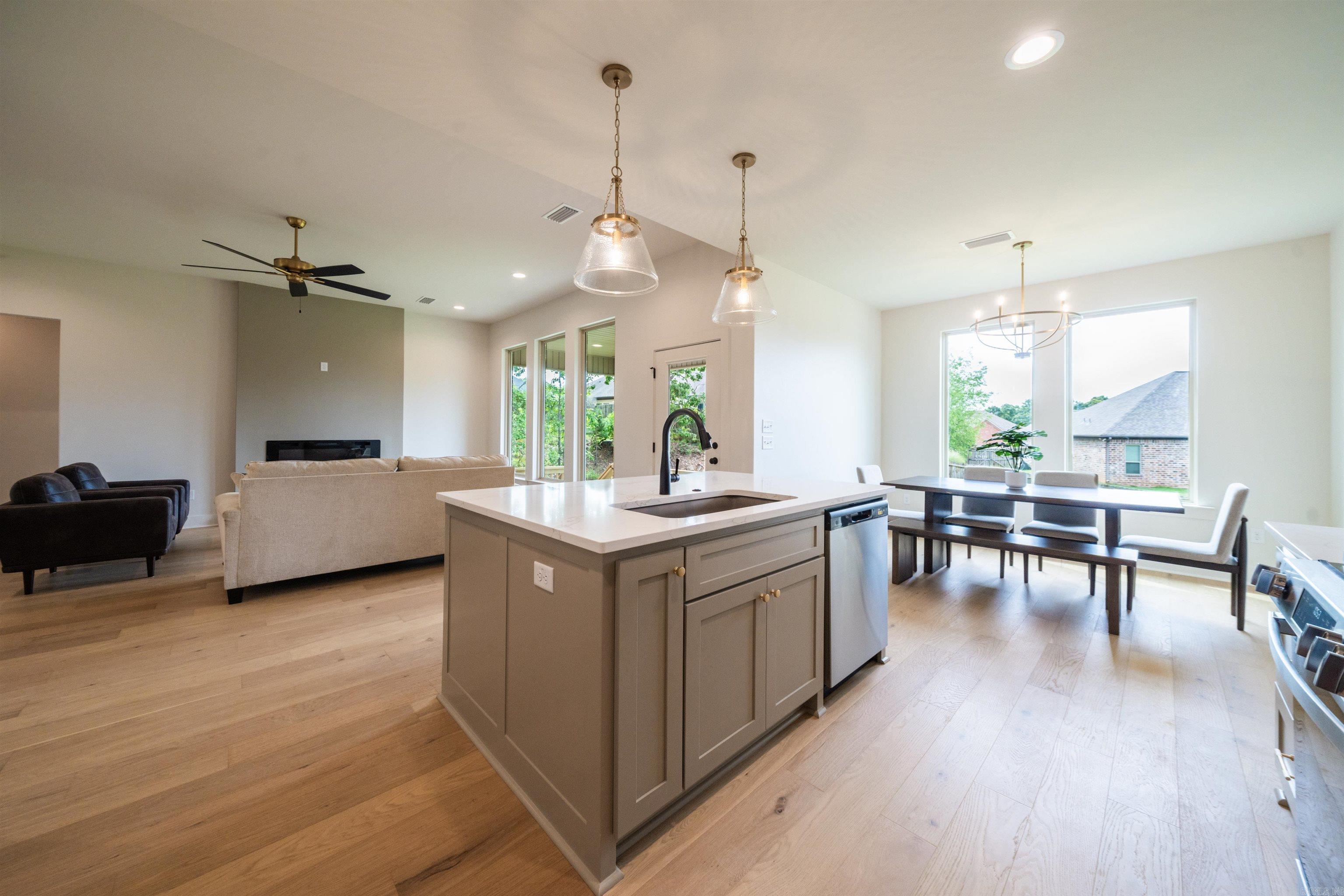 RIDGEVIEW - Residential