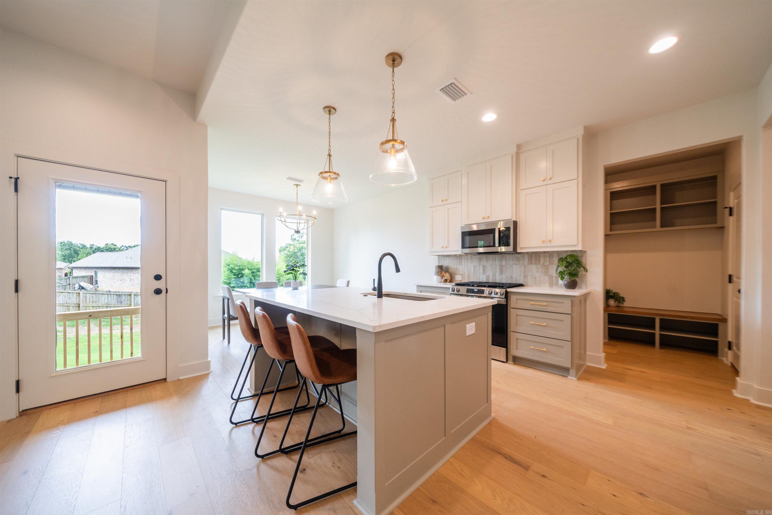 RIDGEVIEW - Residential
