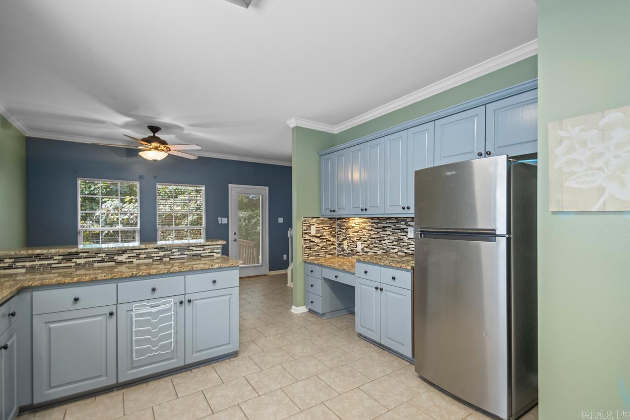 RIVER OAKS POINTE - Residential