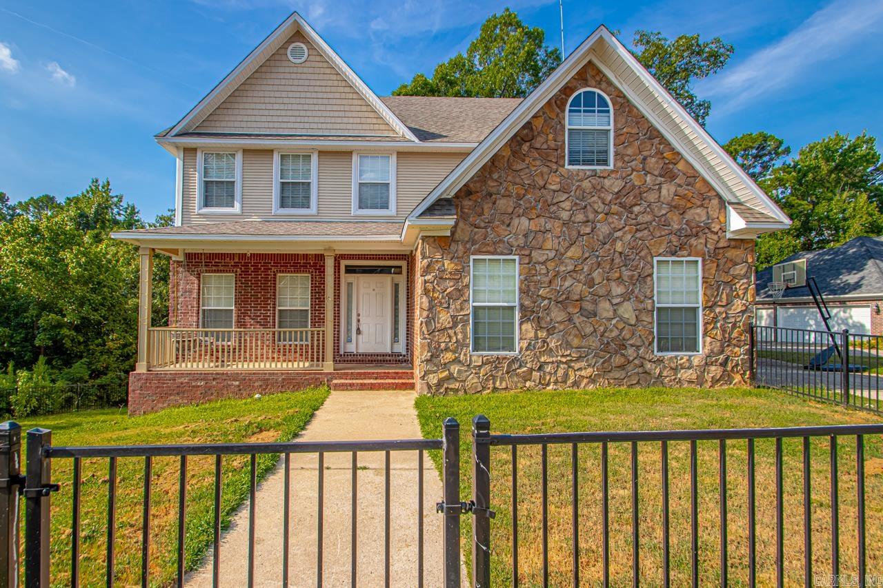 RIVER OAKS POINTE - Residential