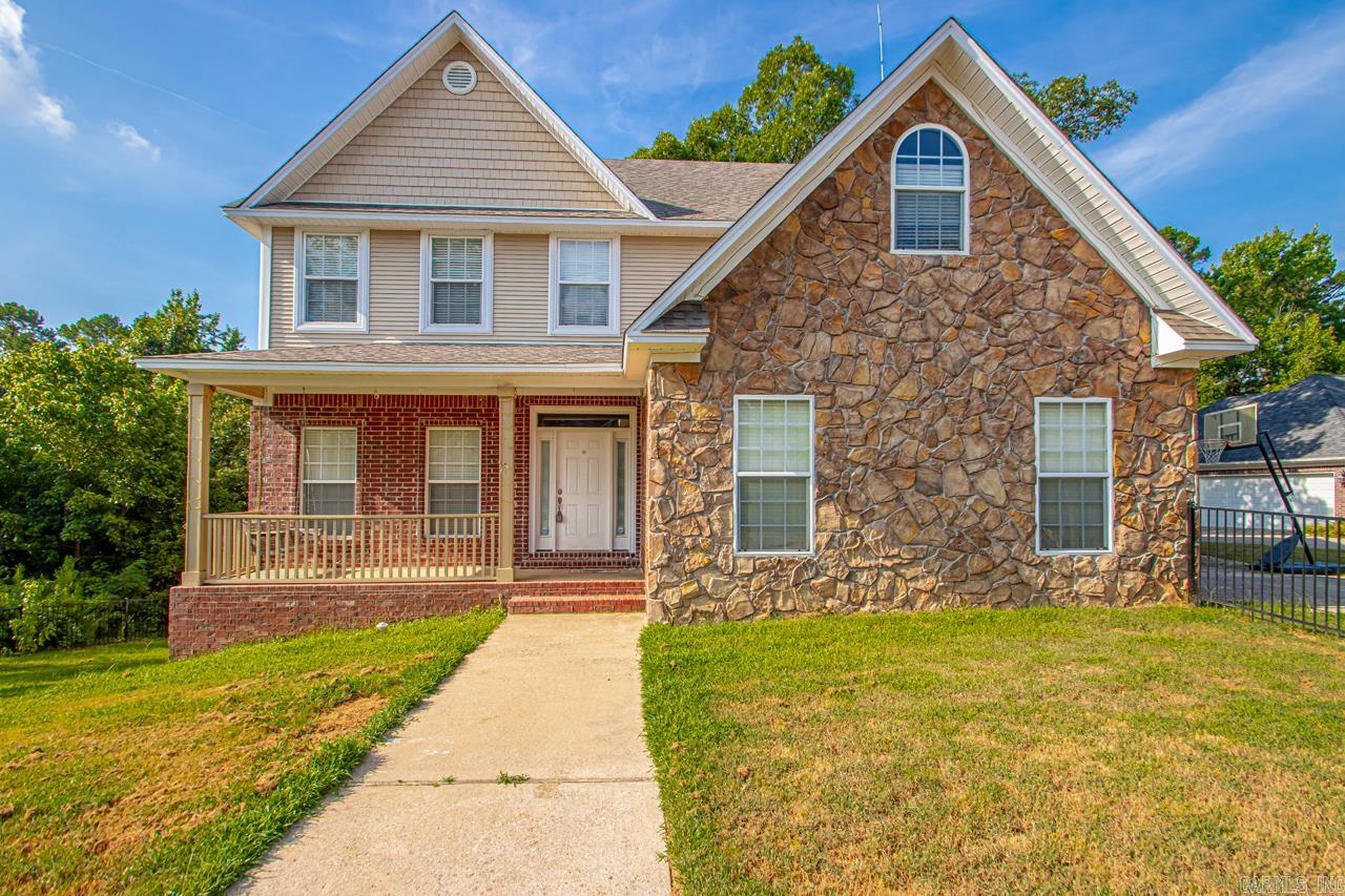 RIVER OAKS POINTE - Residential