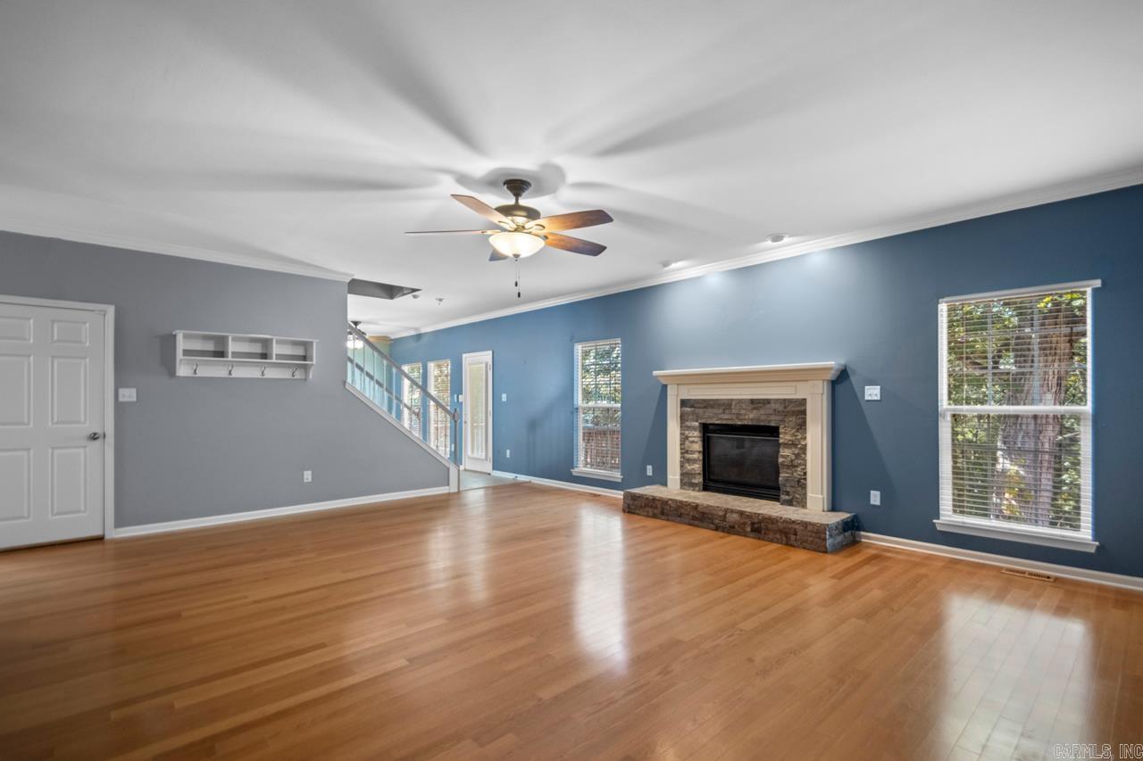 RIVER OAKS POINTE - Residential