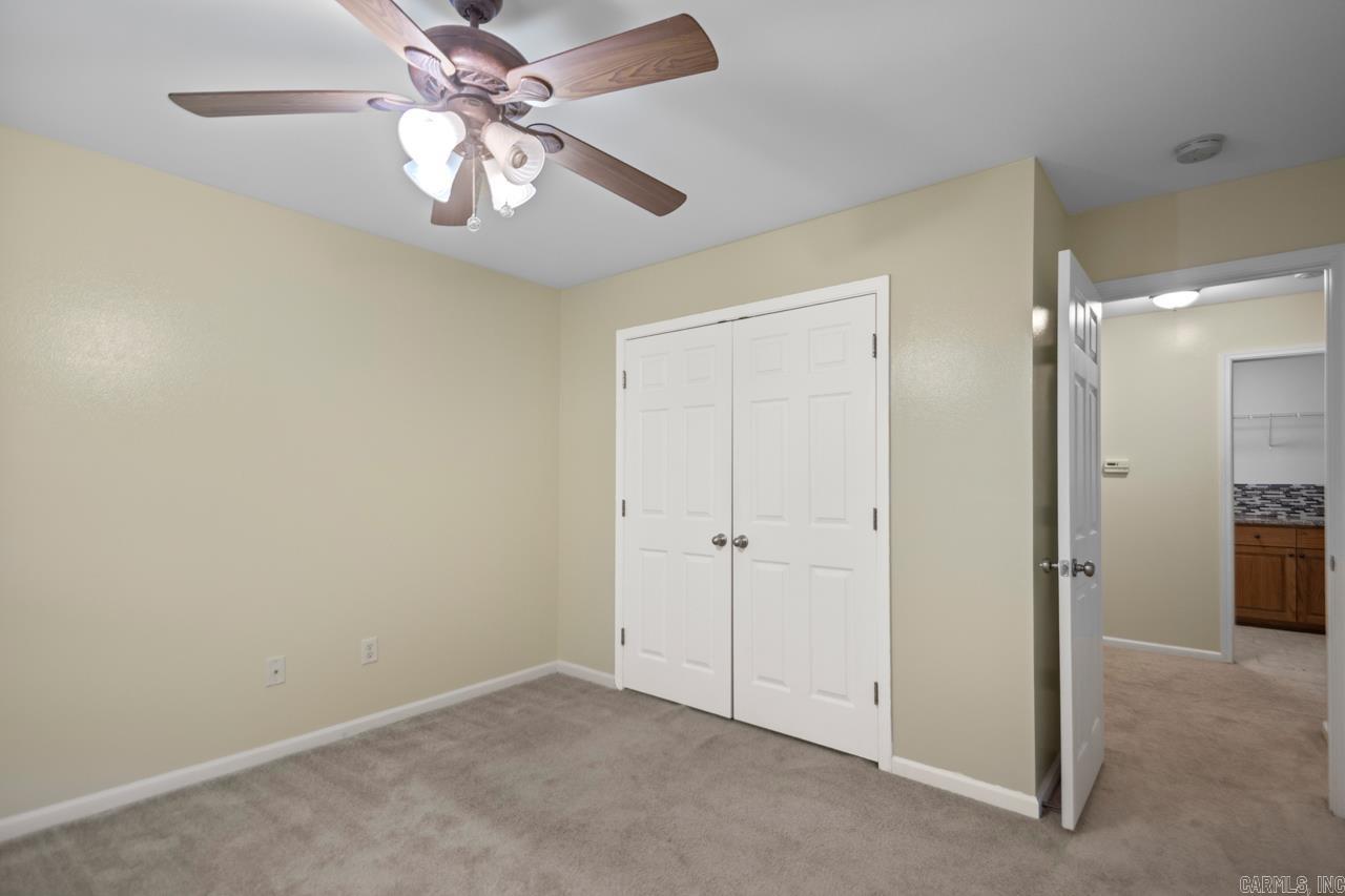 RIVER OAKS POINTE - Residential