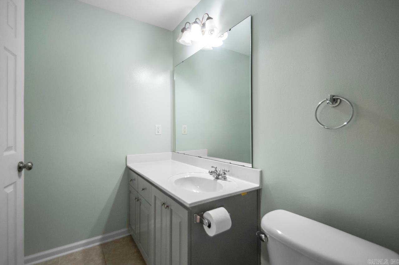 RIVER OAKS POINTE - Residential
