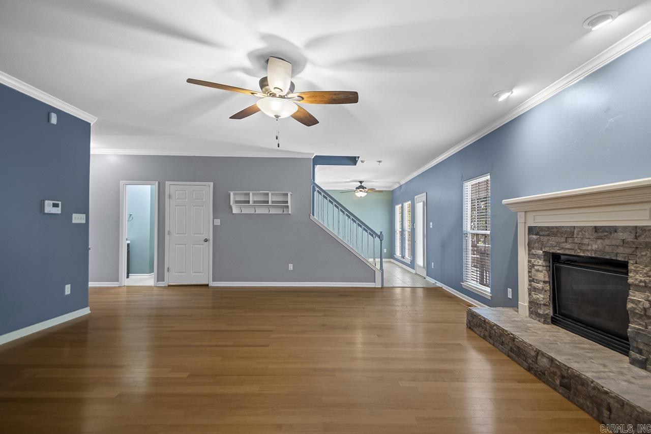 RIVER OAKS POINTE - Residential