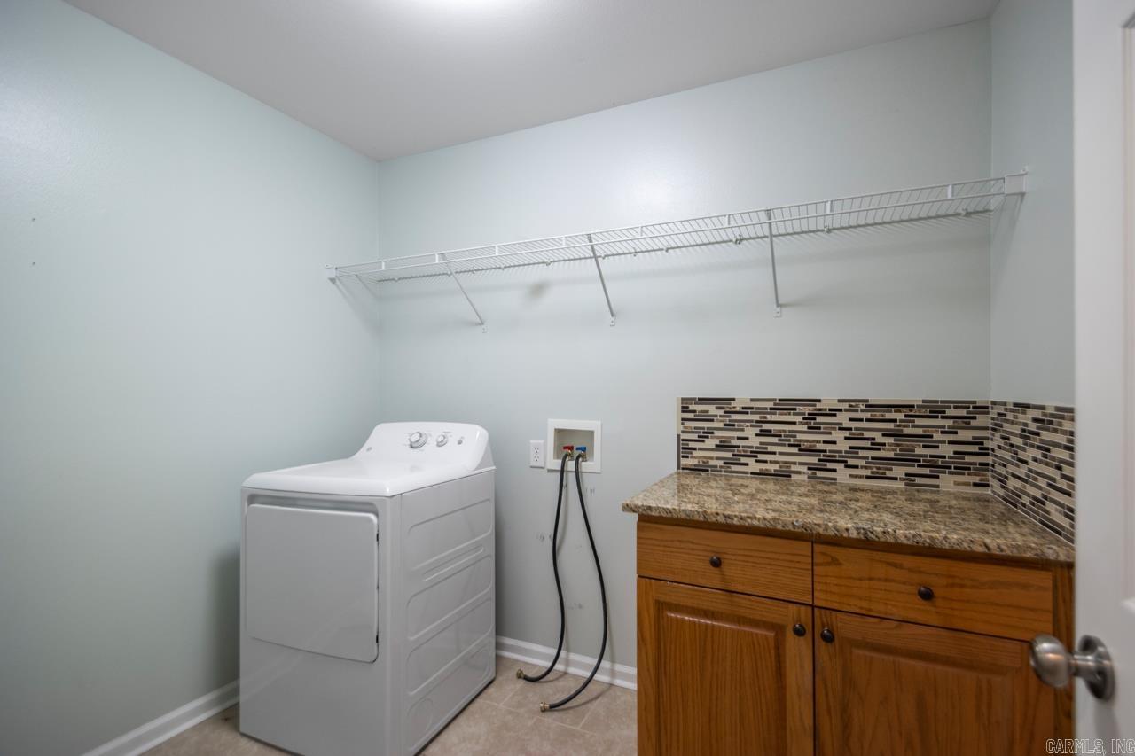 RIVER OAKS POINTE - Residential