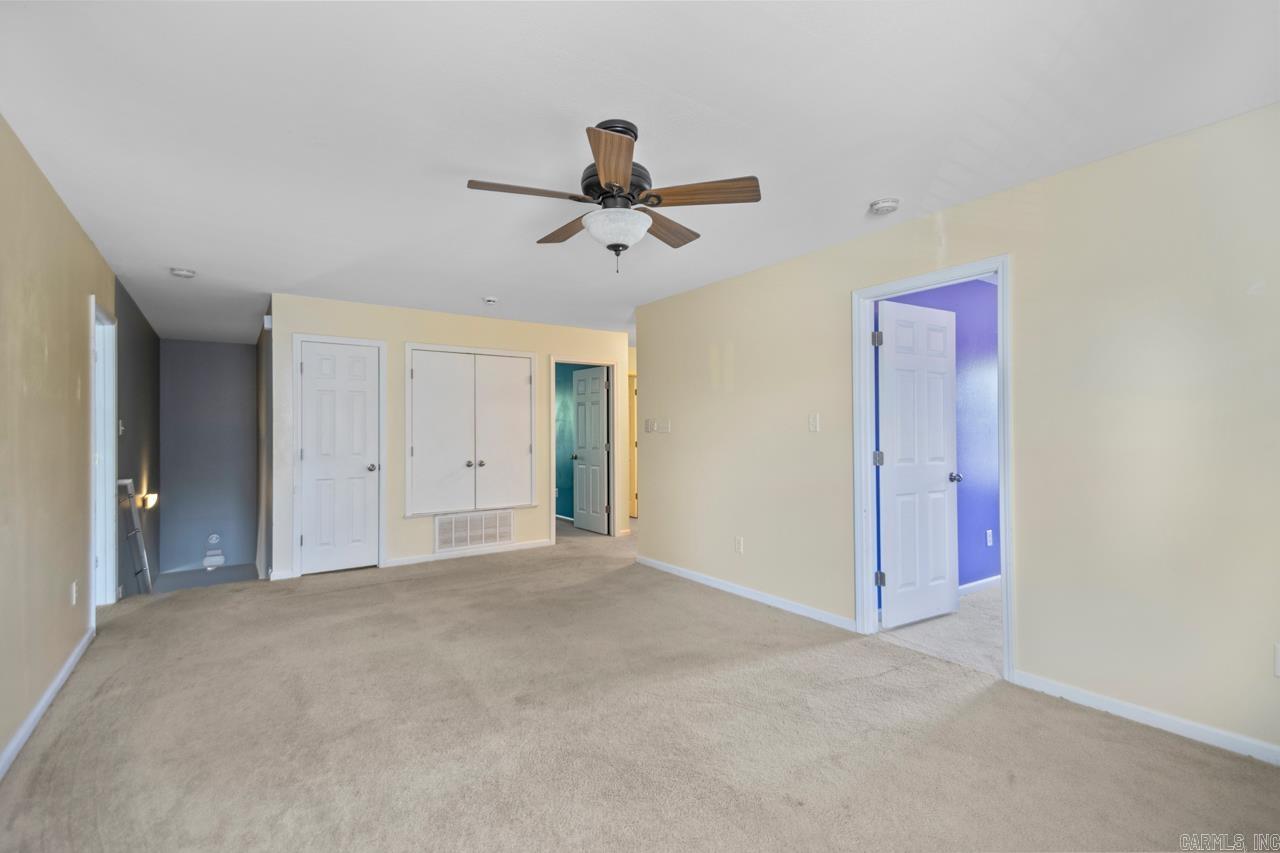 RIVER OAKS POINTE - Residential