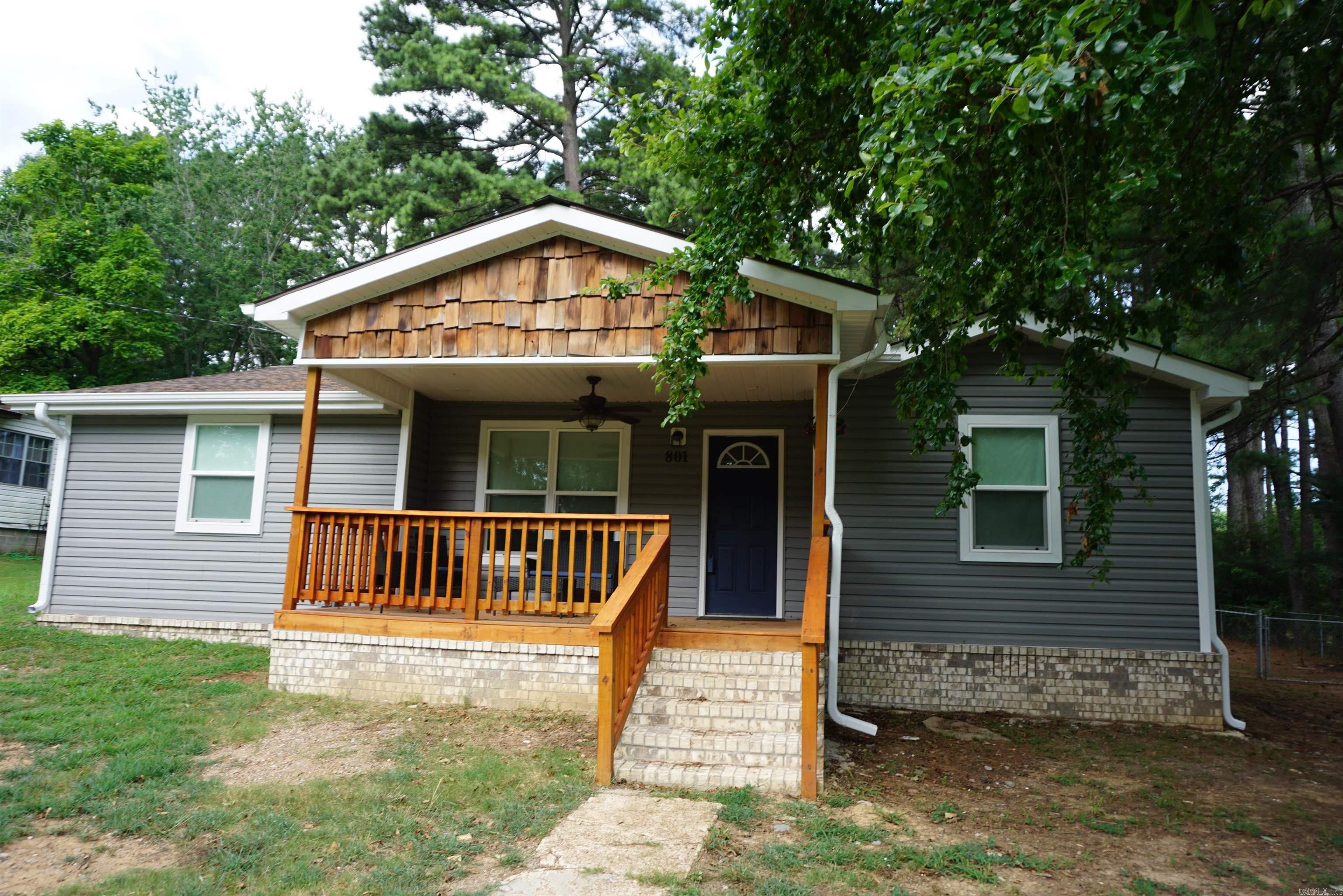 LOVE & HENRY ADDN - Residential
