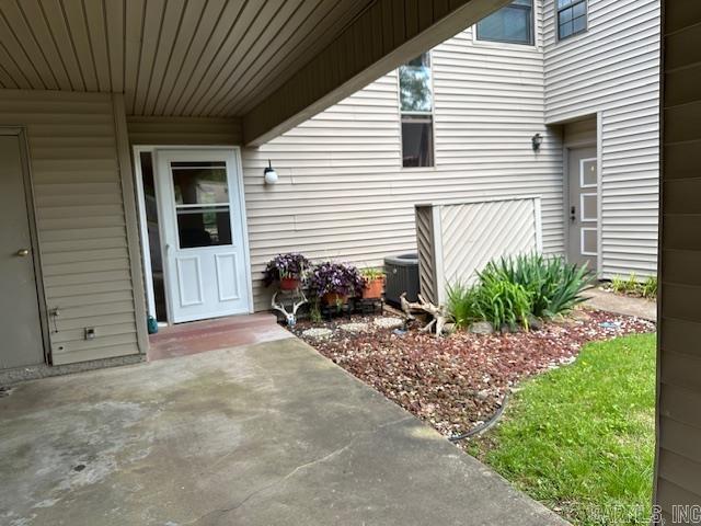 LAKEWOOD HILLS CONDO - Residential