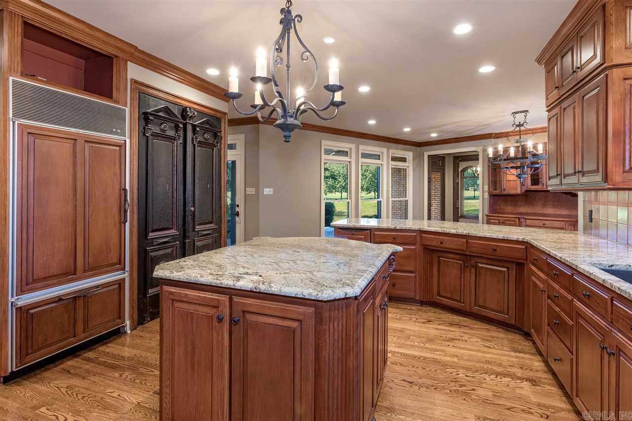 CHENAL VALLEY CHENAL CIRCLE - Residential