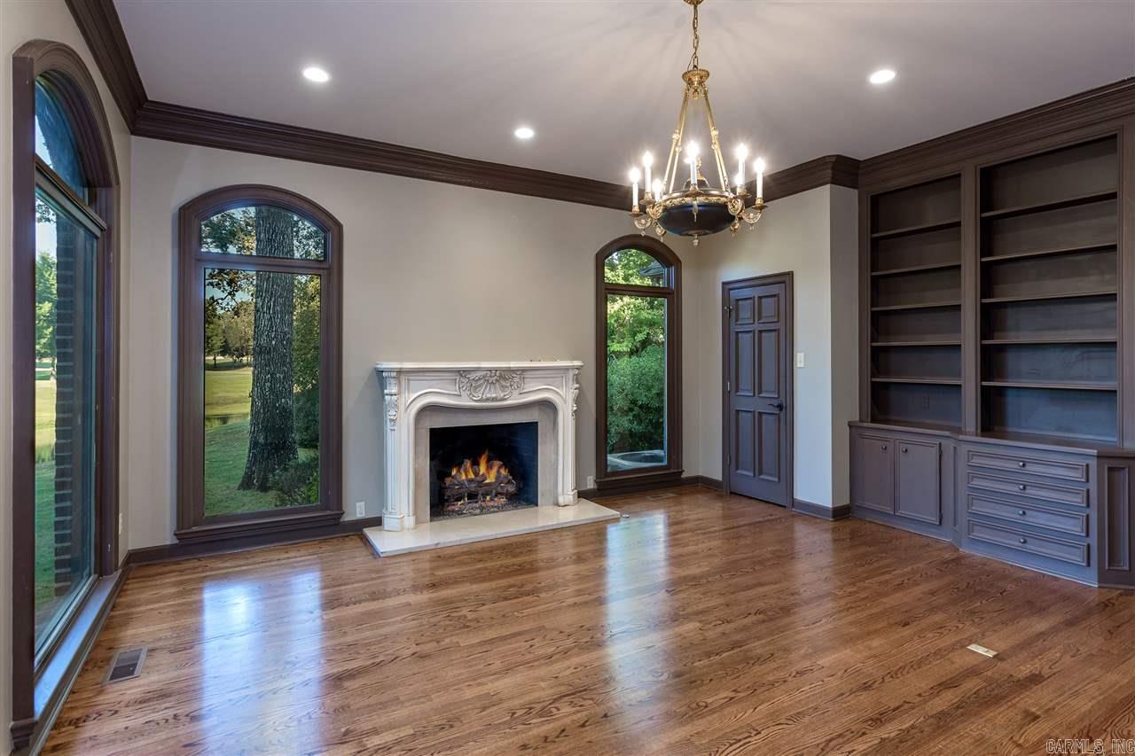 CHENAL VALLEY CHENAL CIRCLE - Residential