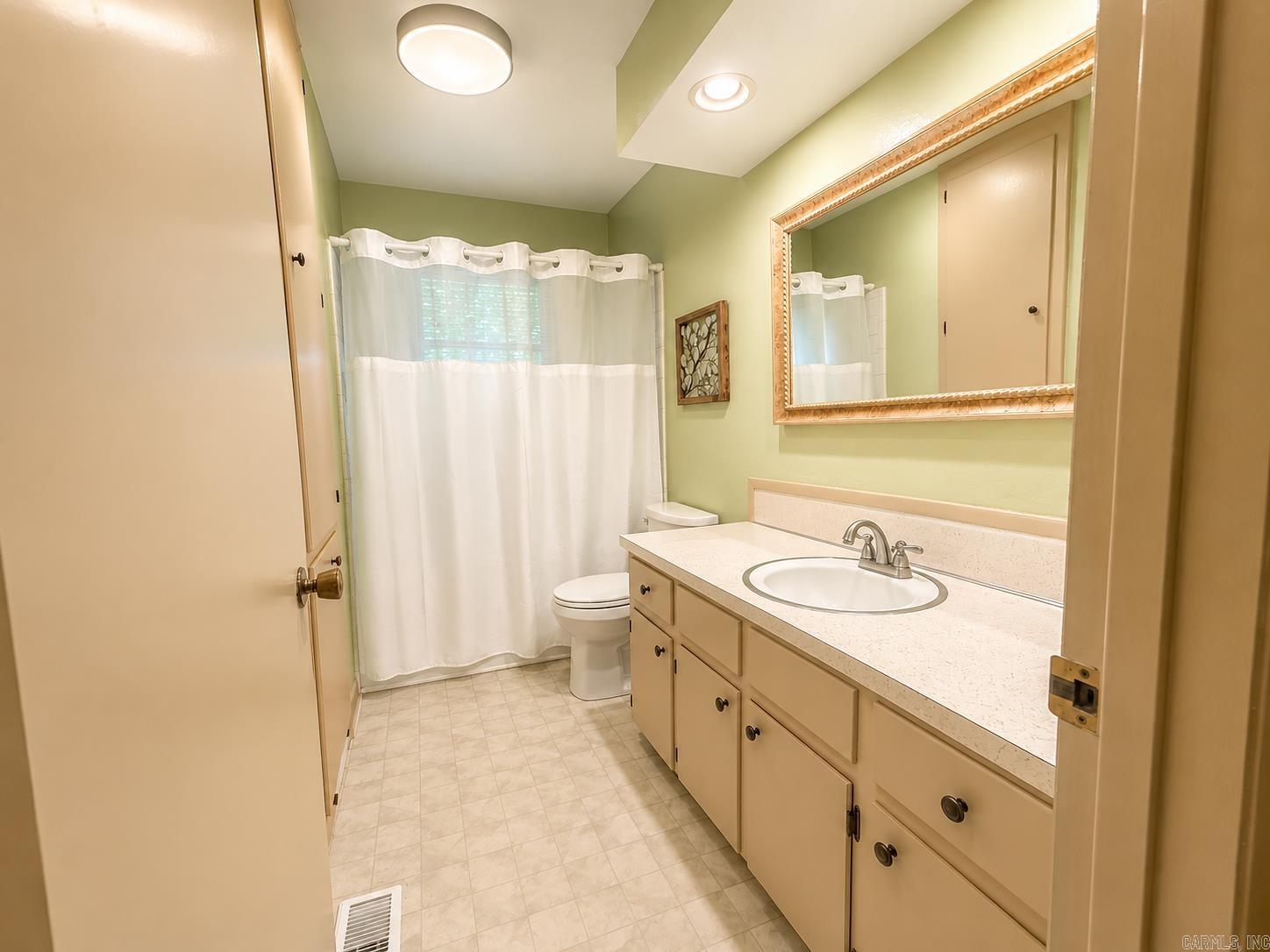 INDIAN HILLS - Residential