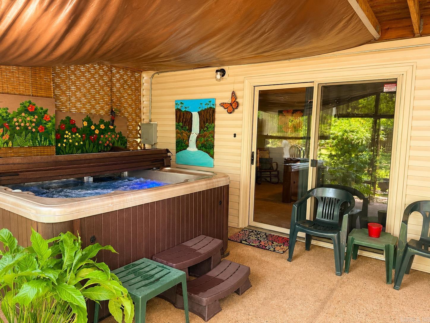 INDIAN HILLS - Residential