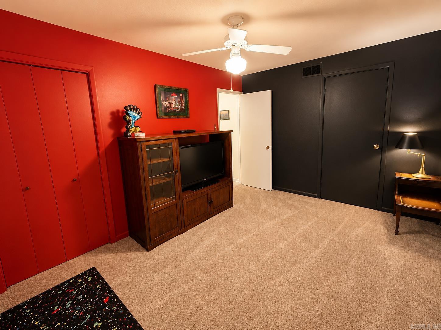 INDIAN HILLS - Residential
