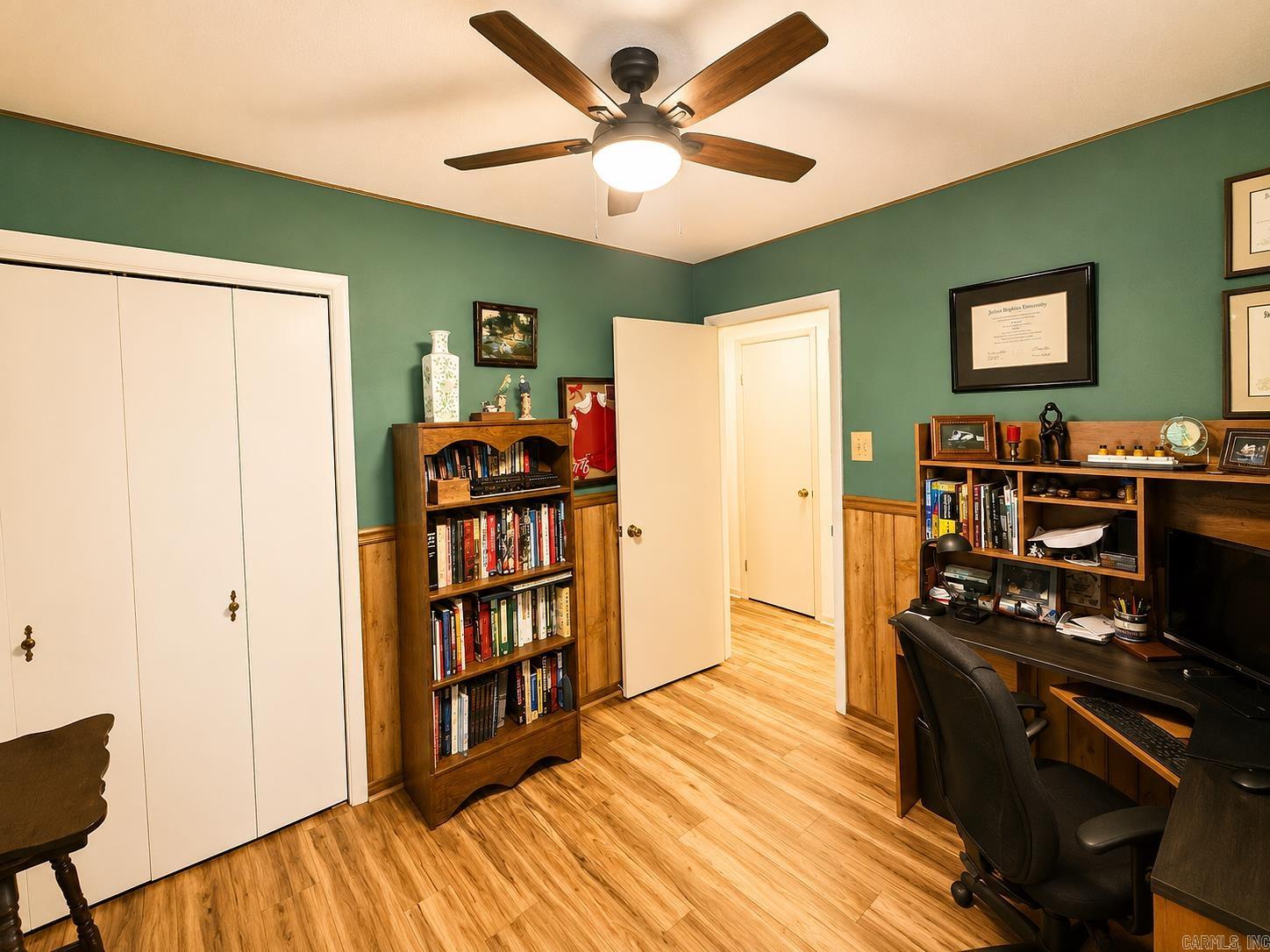 INDIAN HILLS - Residential