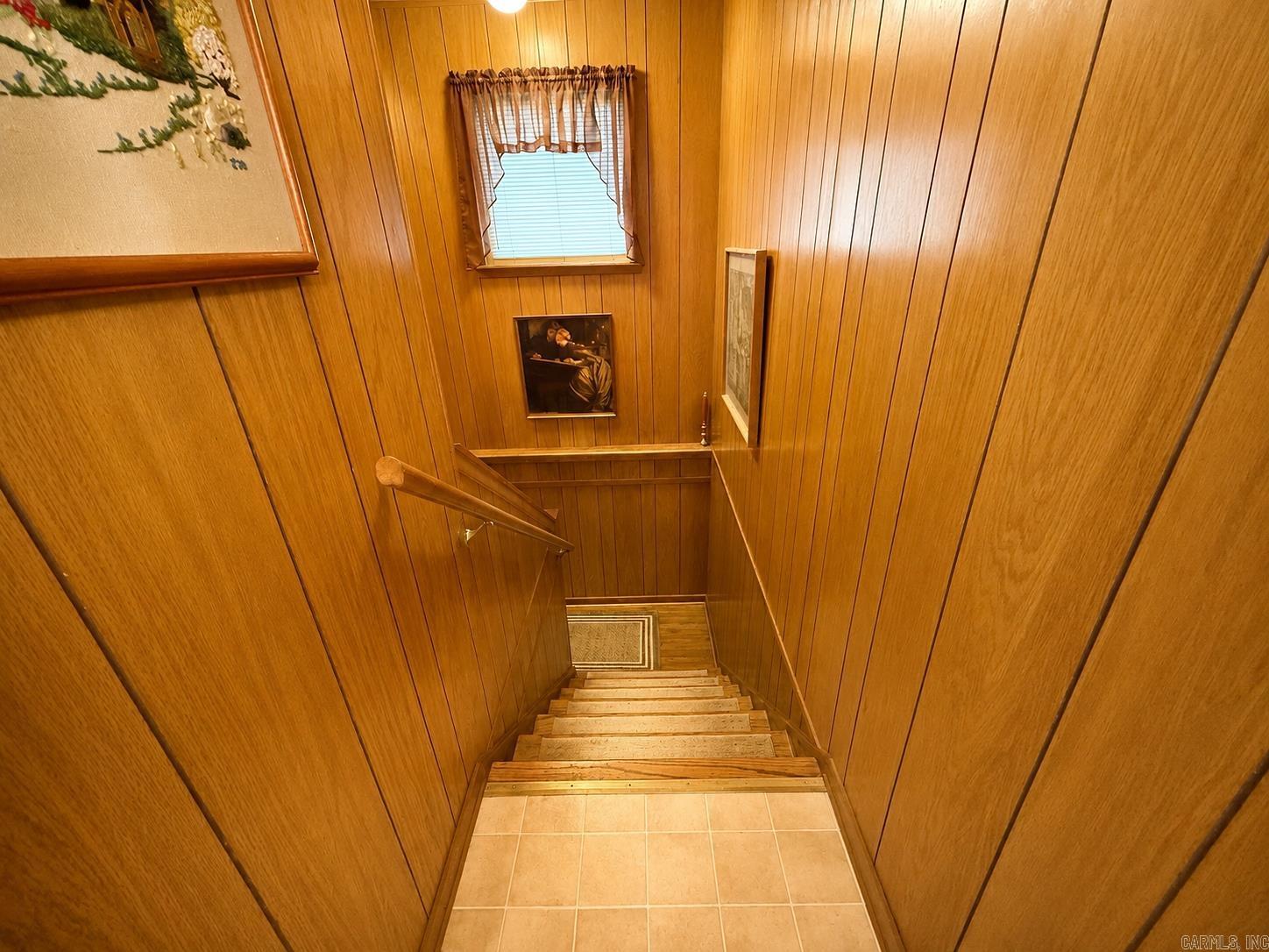 INDIAN HILLS - Residential